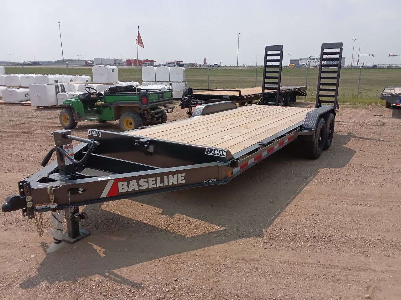 2025 Baseline HEQ 8'6" x 20' Beavertail Flat Deck