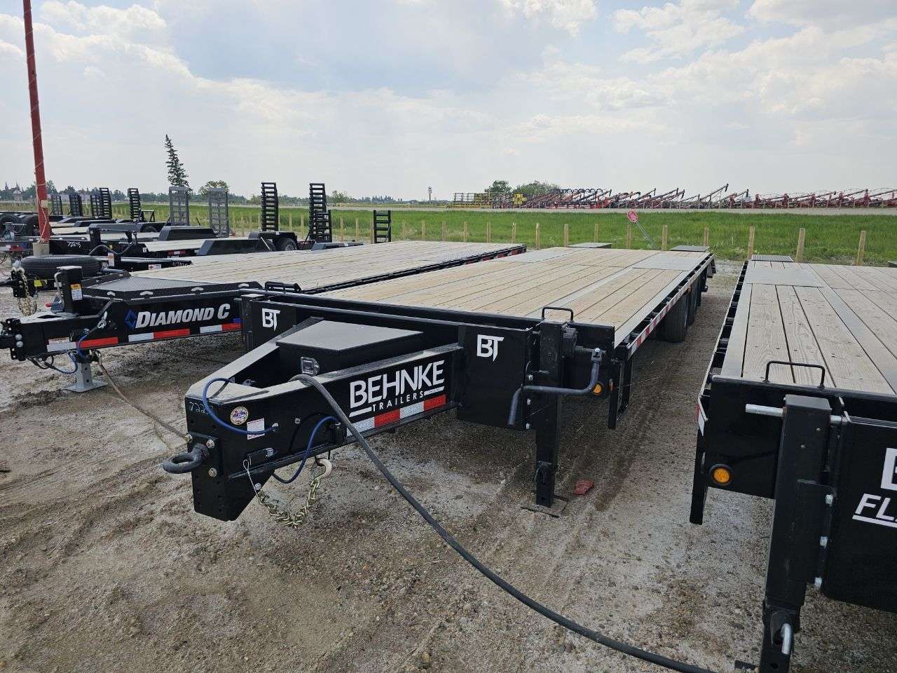 2025 Behnke 8'6" x 29' Pintle Flat Deck