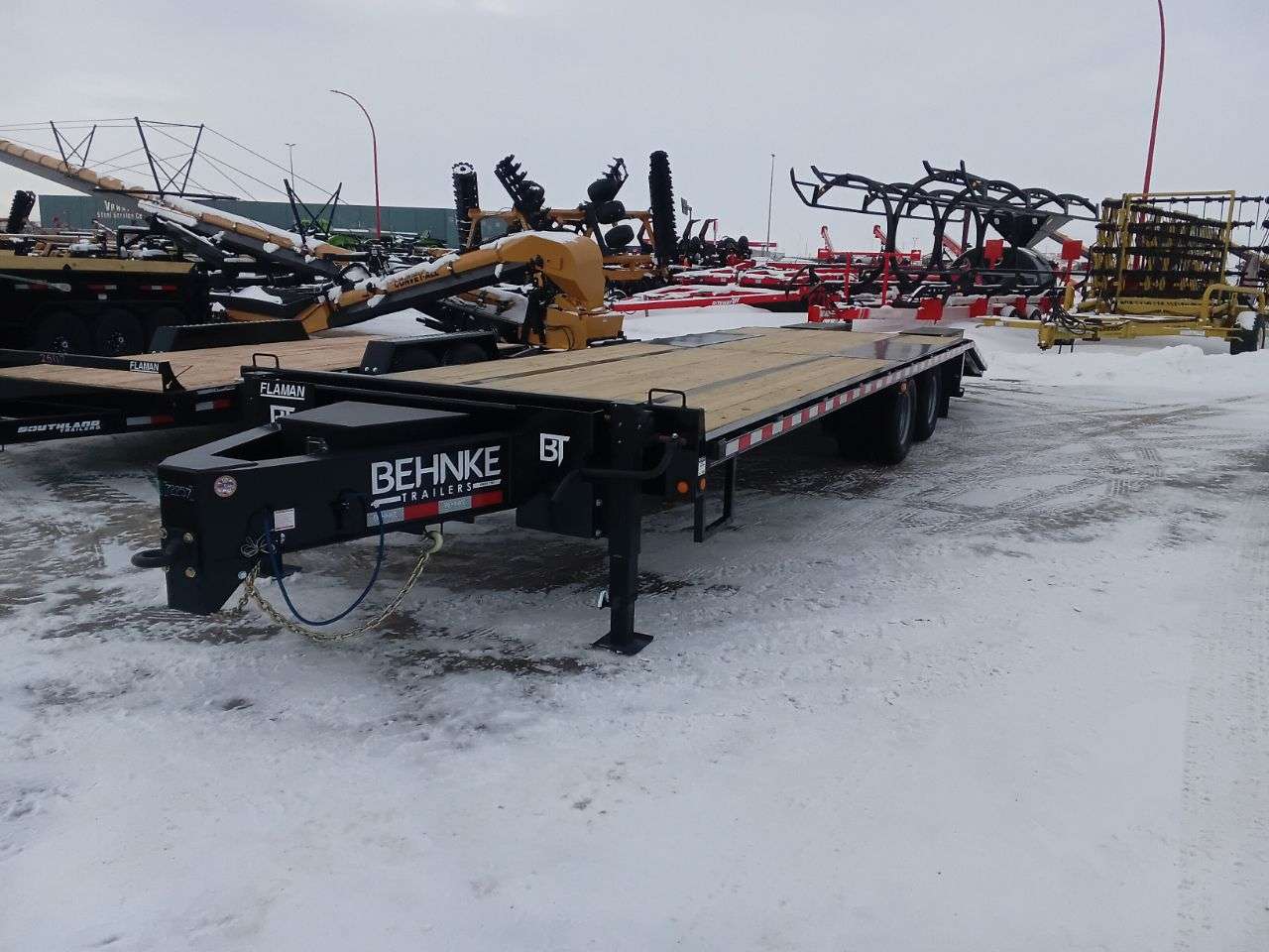 2025 Behnke FB 8'6" x 29' Pintle Flat Deck