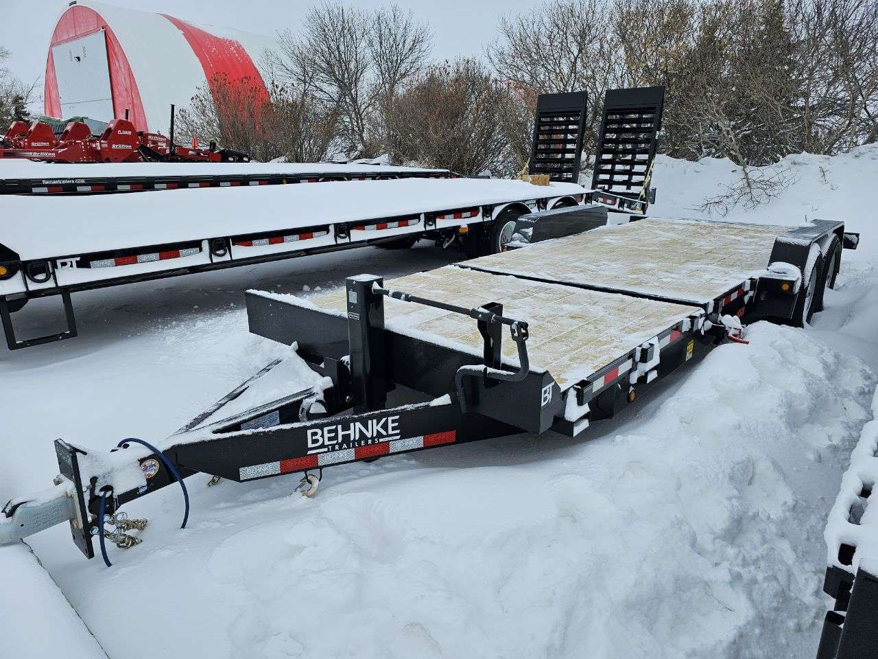 2025 Behnke TBCT 8'6" x 22' Partial Tilt