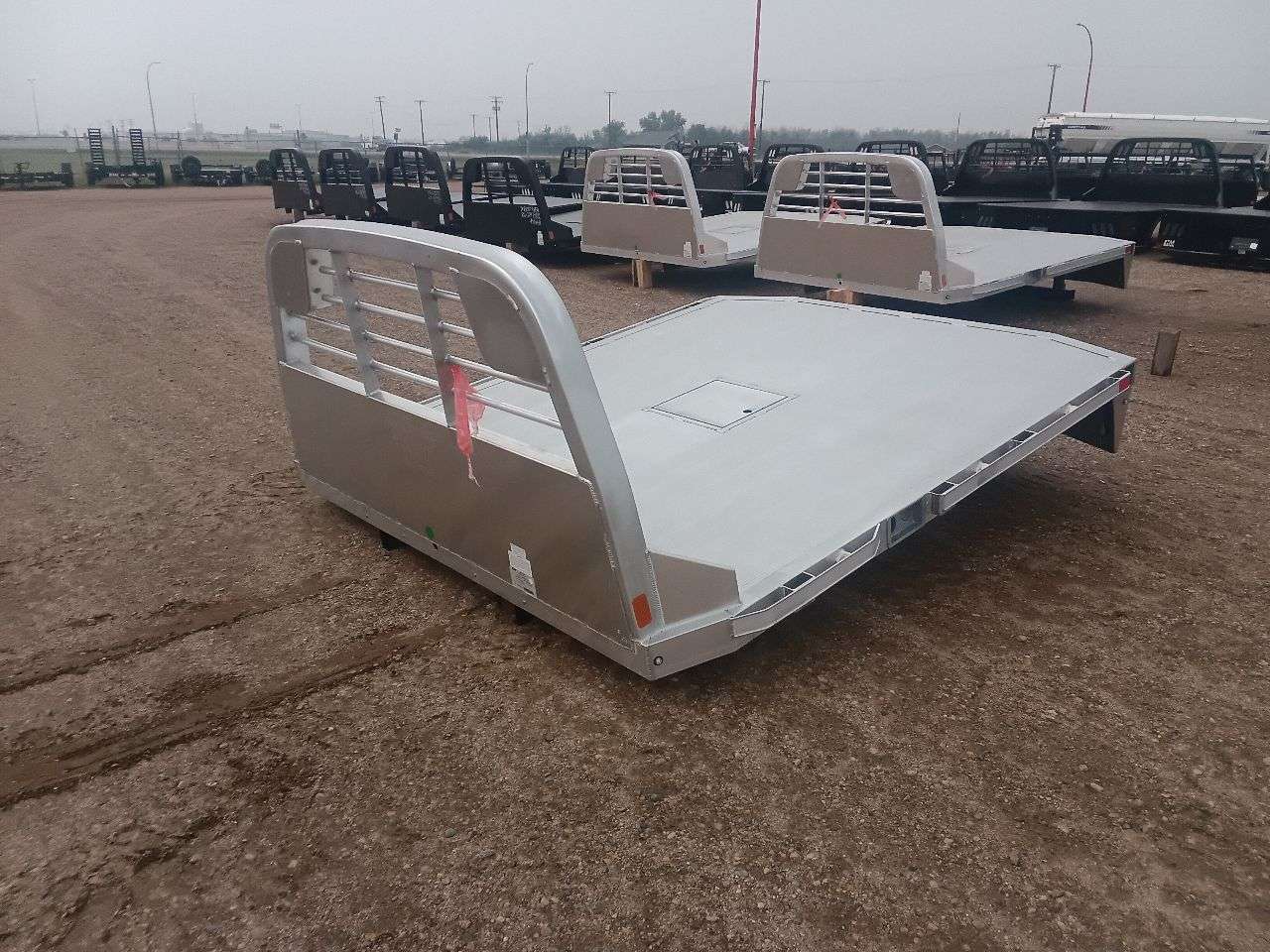 2025 CM 9'4" Aluminum Flat Truck Deck