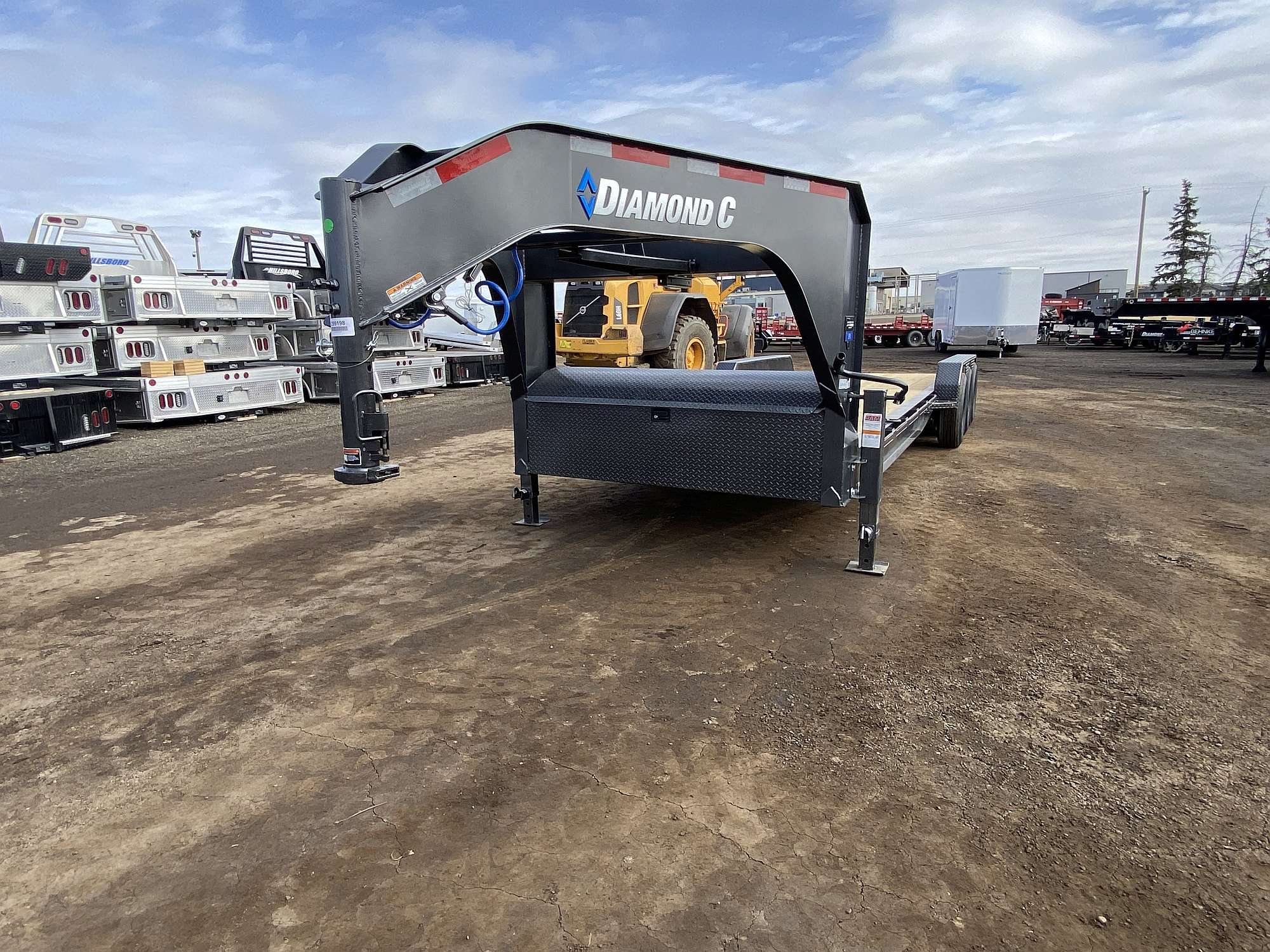 2025 Diamond C 26' Low Profile Extreme Duty Gooseneck