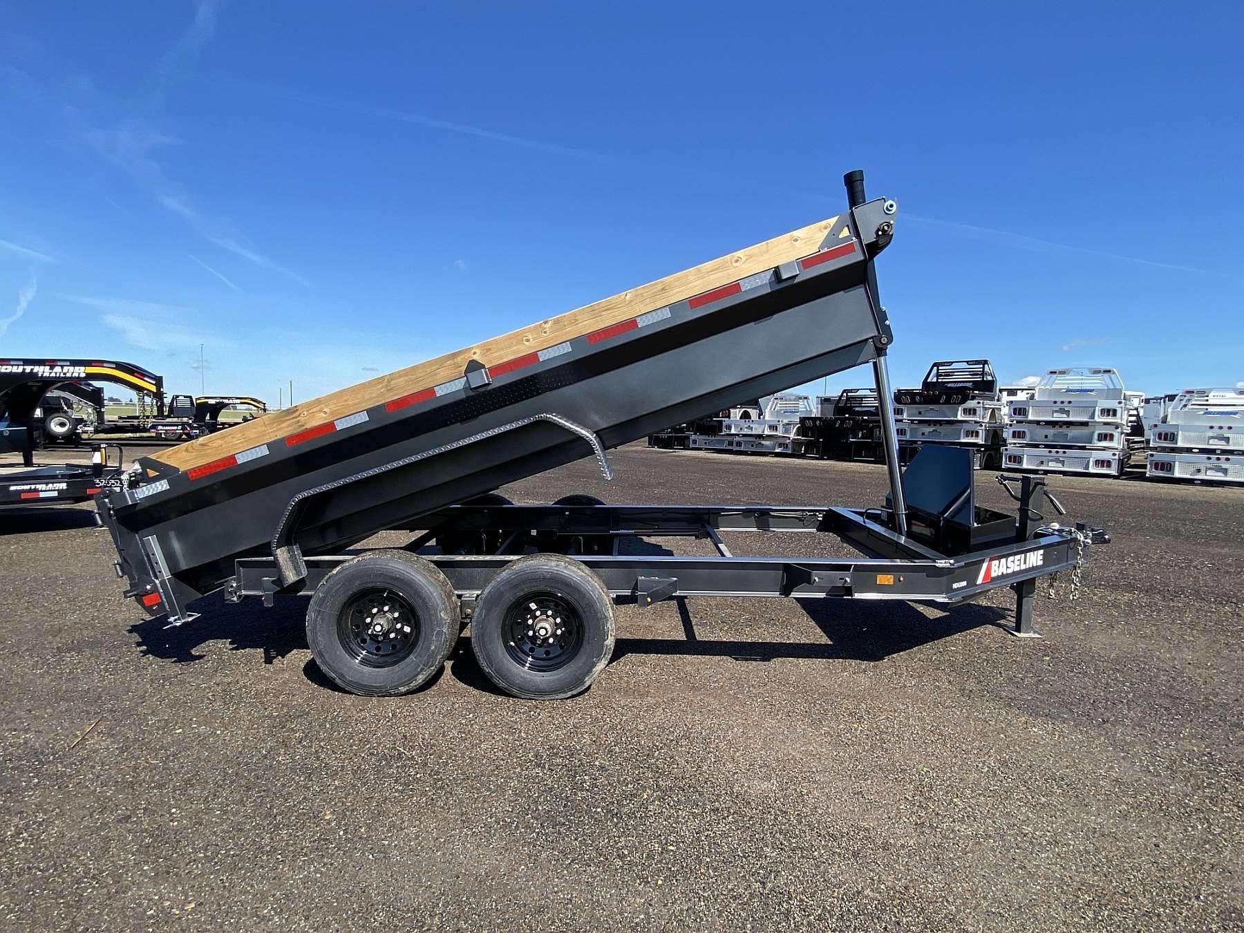 2025 Diamond C Baseline 14' HD Dump Trailer