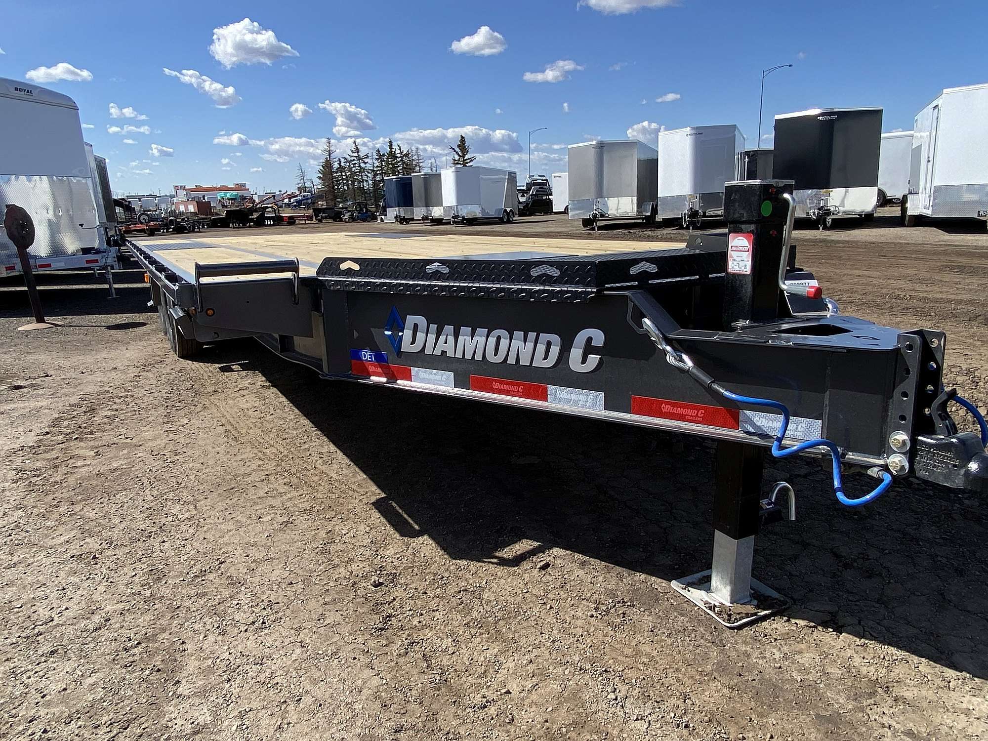 2025 Diamond C DET207 24' Tilt Deck Trailer