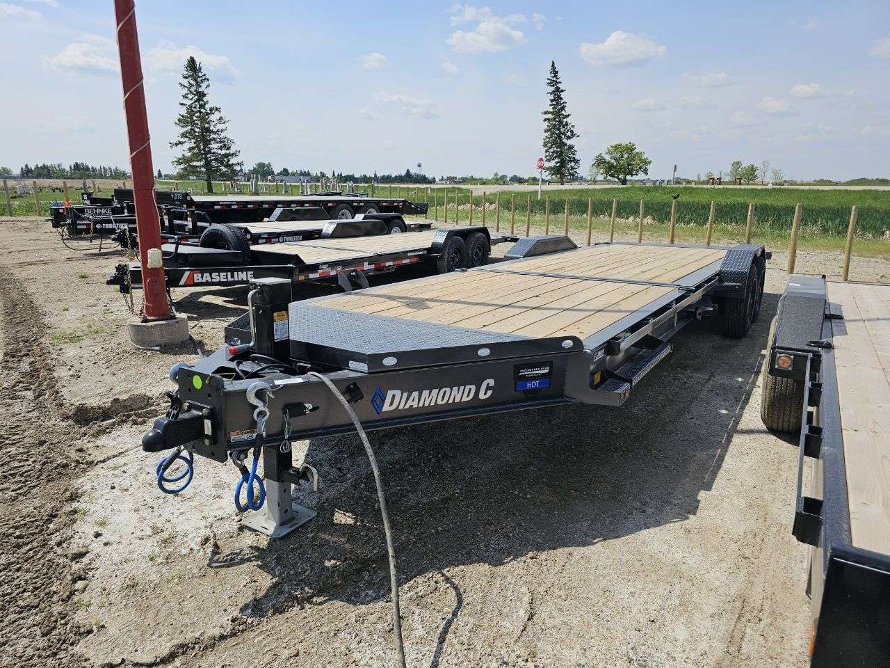 2025 Diamond C HDT 8'6" x 24' Partial Tilt
