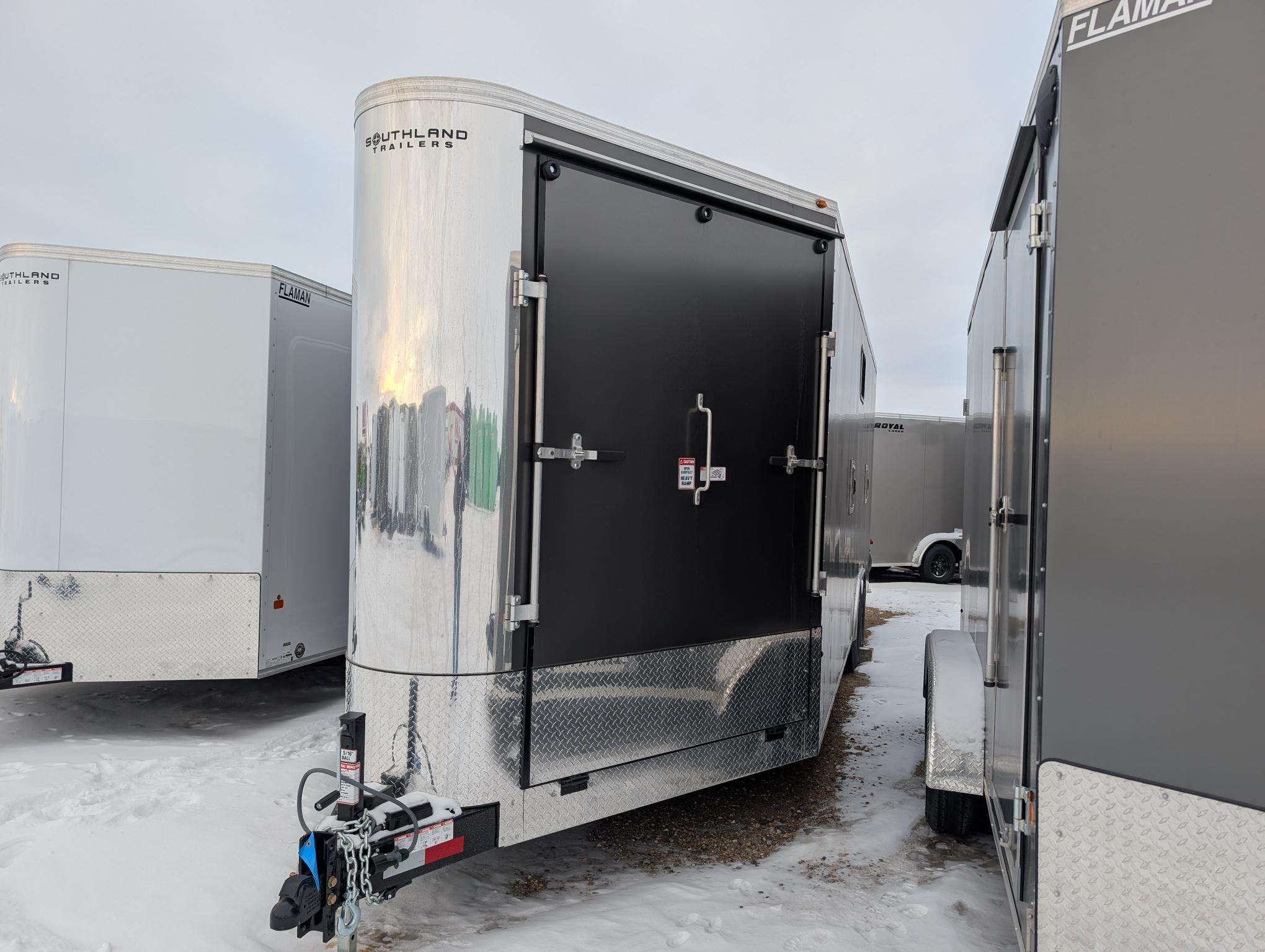 2025 Royal LARSM 8'6" x 22' + V-Nose Toy Hauler Trailer