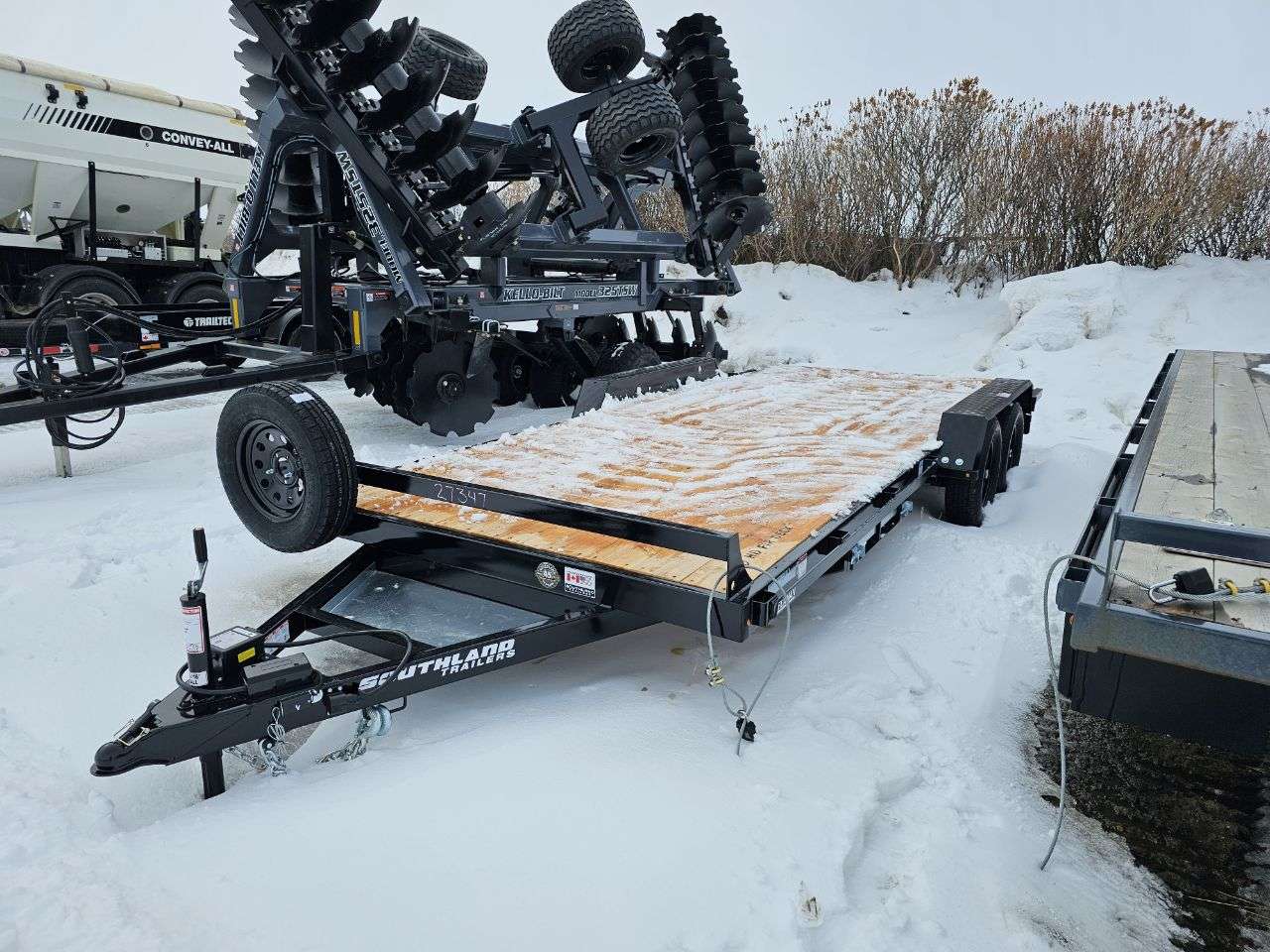 2025 Southland LBA 8'6" x 18' Flat Deck