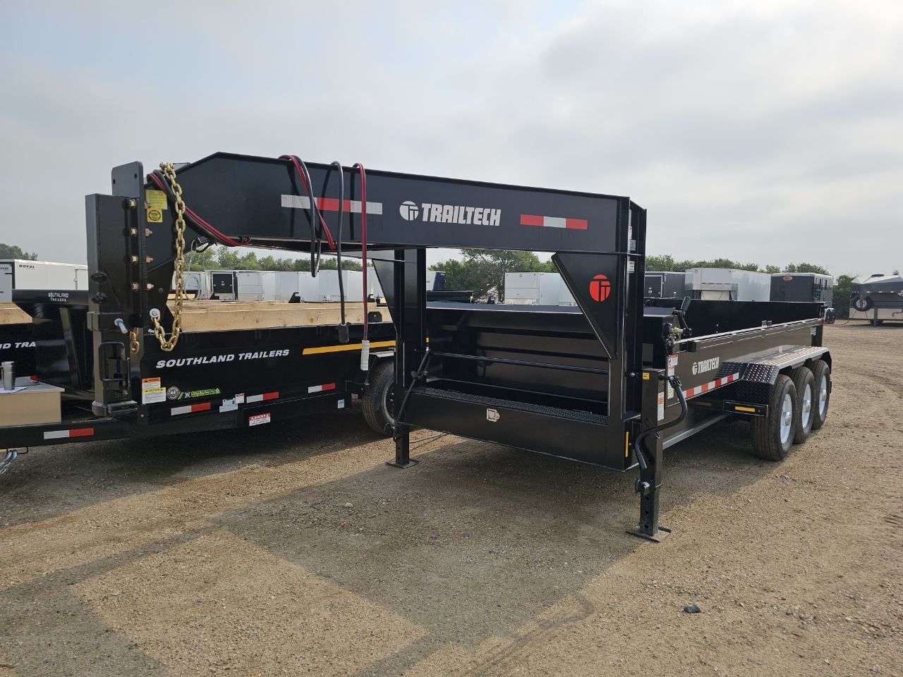 2025 Trailtech L370HD 7' x 16' Heavy Duty Dump Trailer