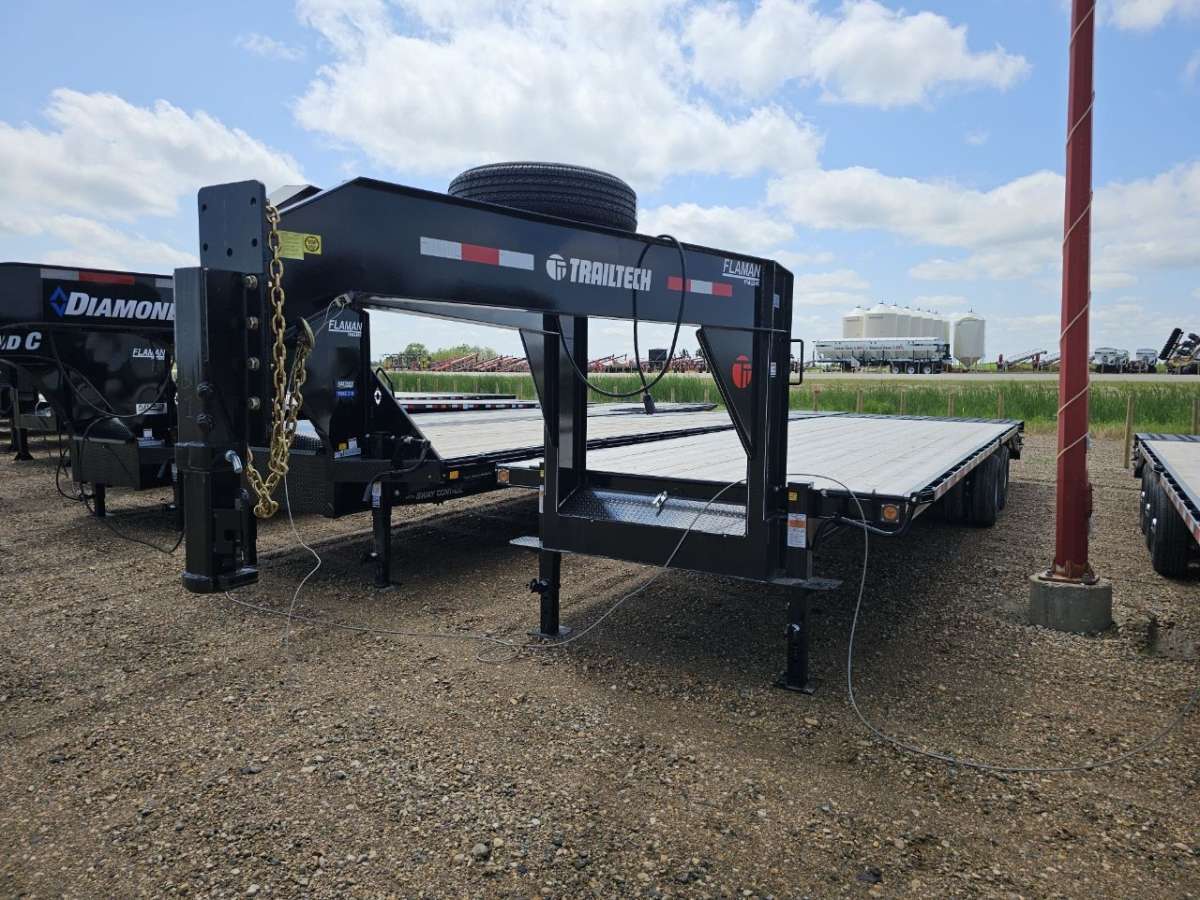 2025 Trailtech TD210 8'6" x 31' GN Beavertail Flat Deck