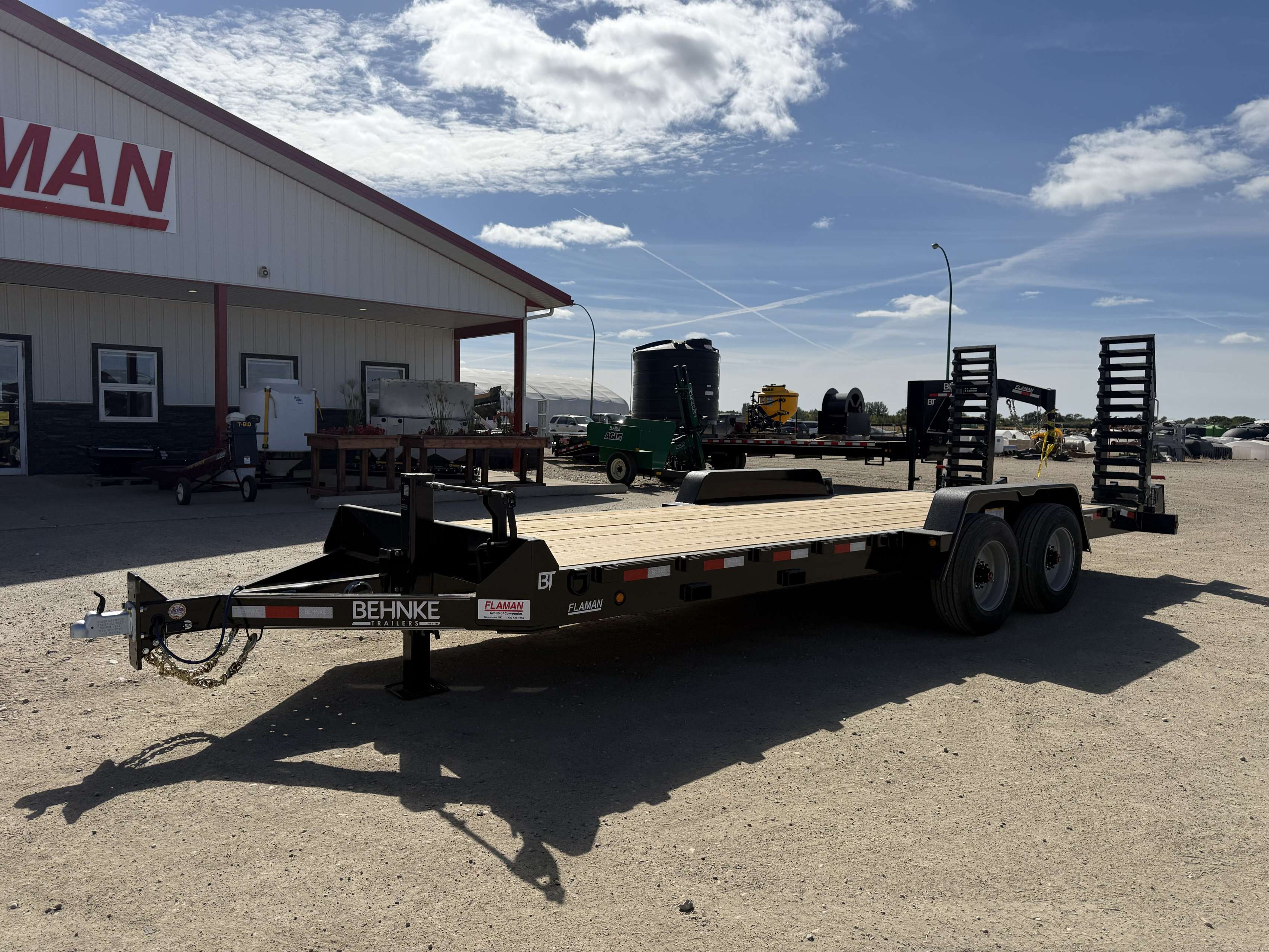2026 Behnke 8'6" x 22' Beavertail Flat Deck Trailer