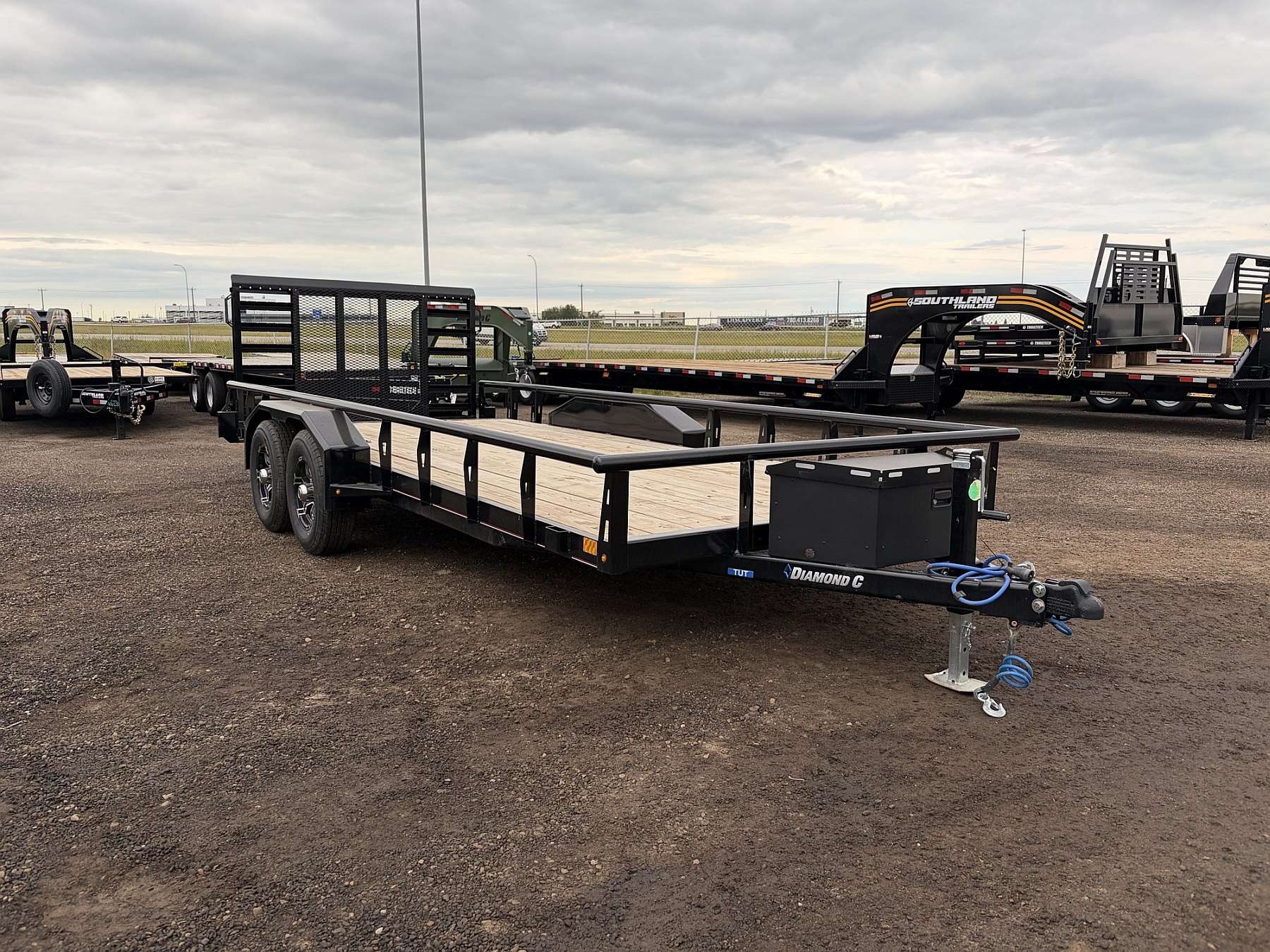 2026 Diamond C 18' Texas Utility Tandem Axle Trailer