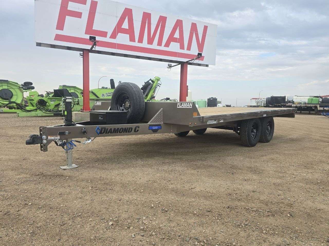 2026 Diamond C GDD 8'6" x 16' Deckover Trailer