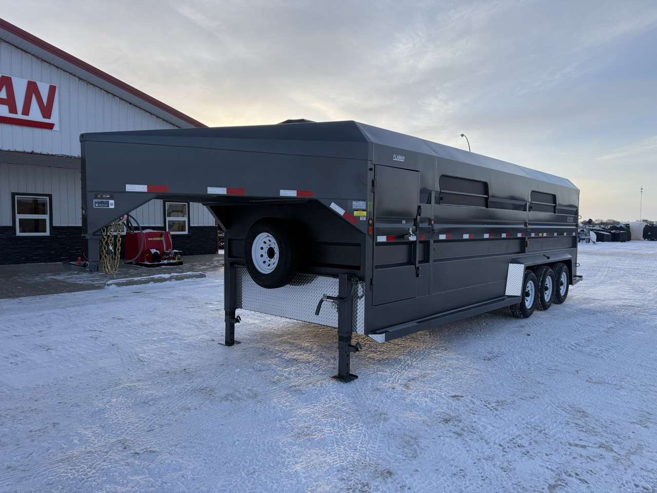 2026 Norbert 7'6" x 24' Gooseneck Livestock Trailer
