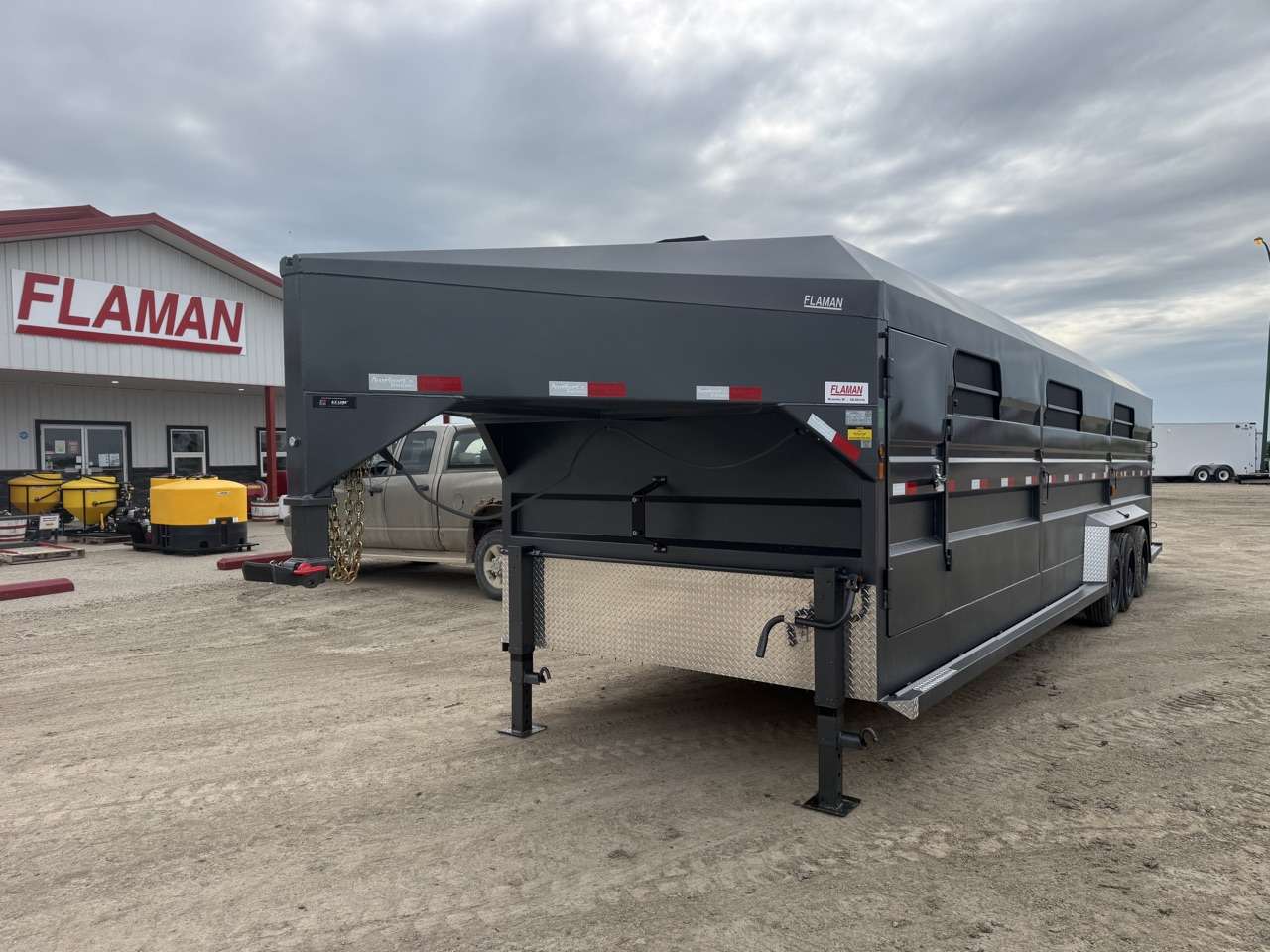 2026 Norbert 7'6" x 30' GN Livestock Triple 8K Trailer