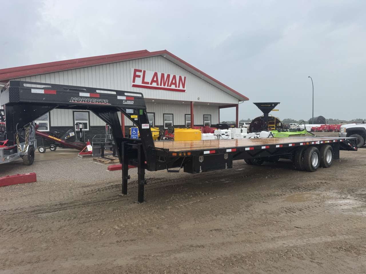 2026 Norbert 8'4" x 30' GN Beavertail Flat Deck Trailer