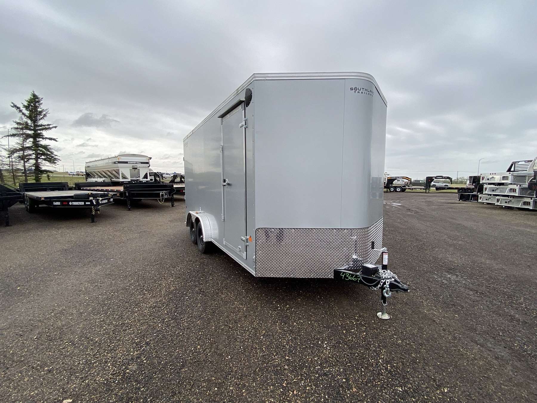 2026 Royal 7.5'x18' Enclosed Cargo Trailer