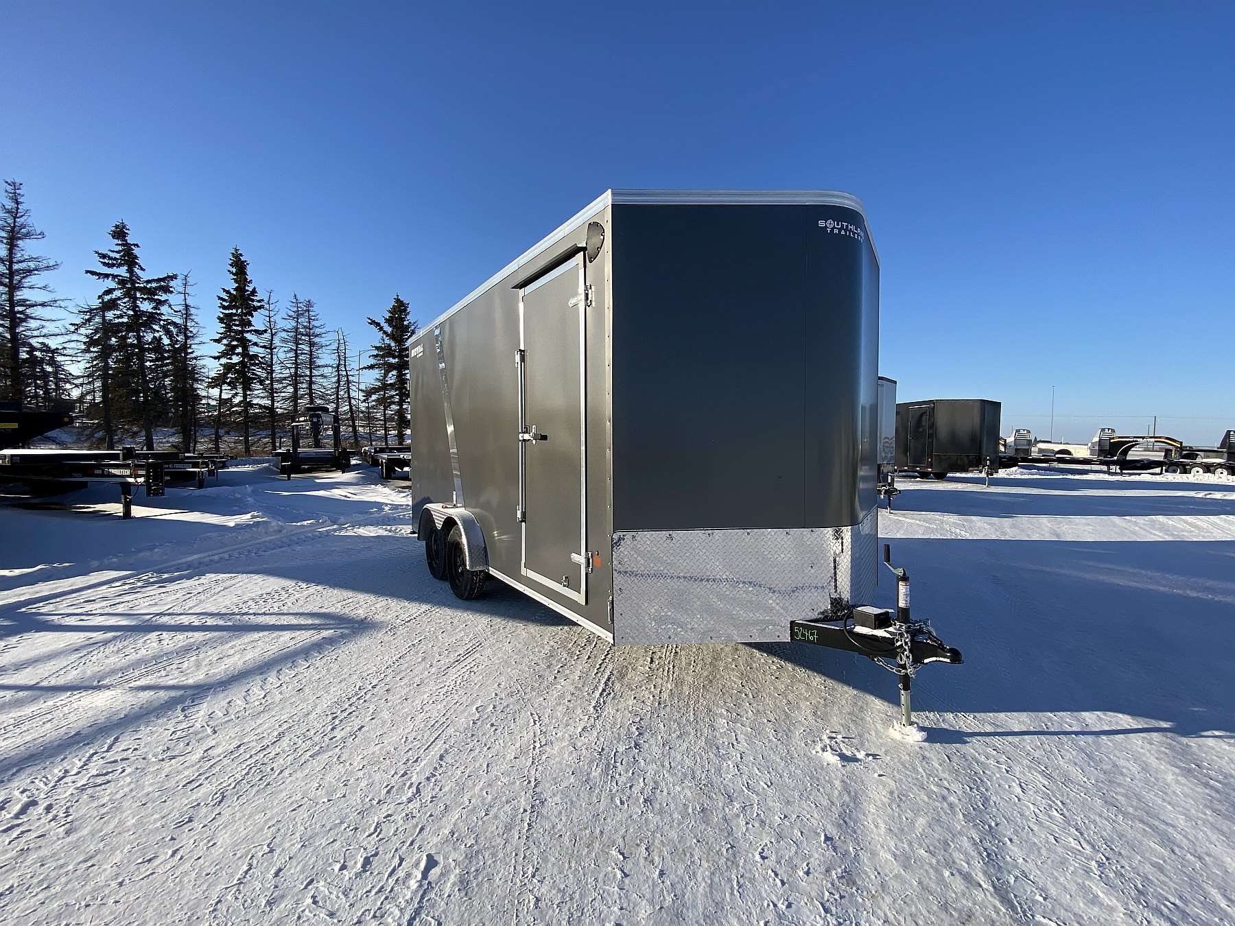 2026 Royal 7.5'x18' Enclosed Cargo w/ Chrome Slash