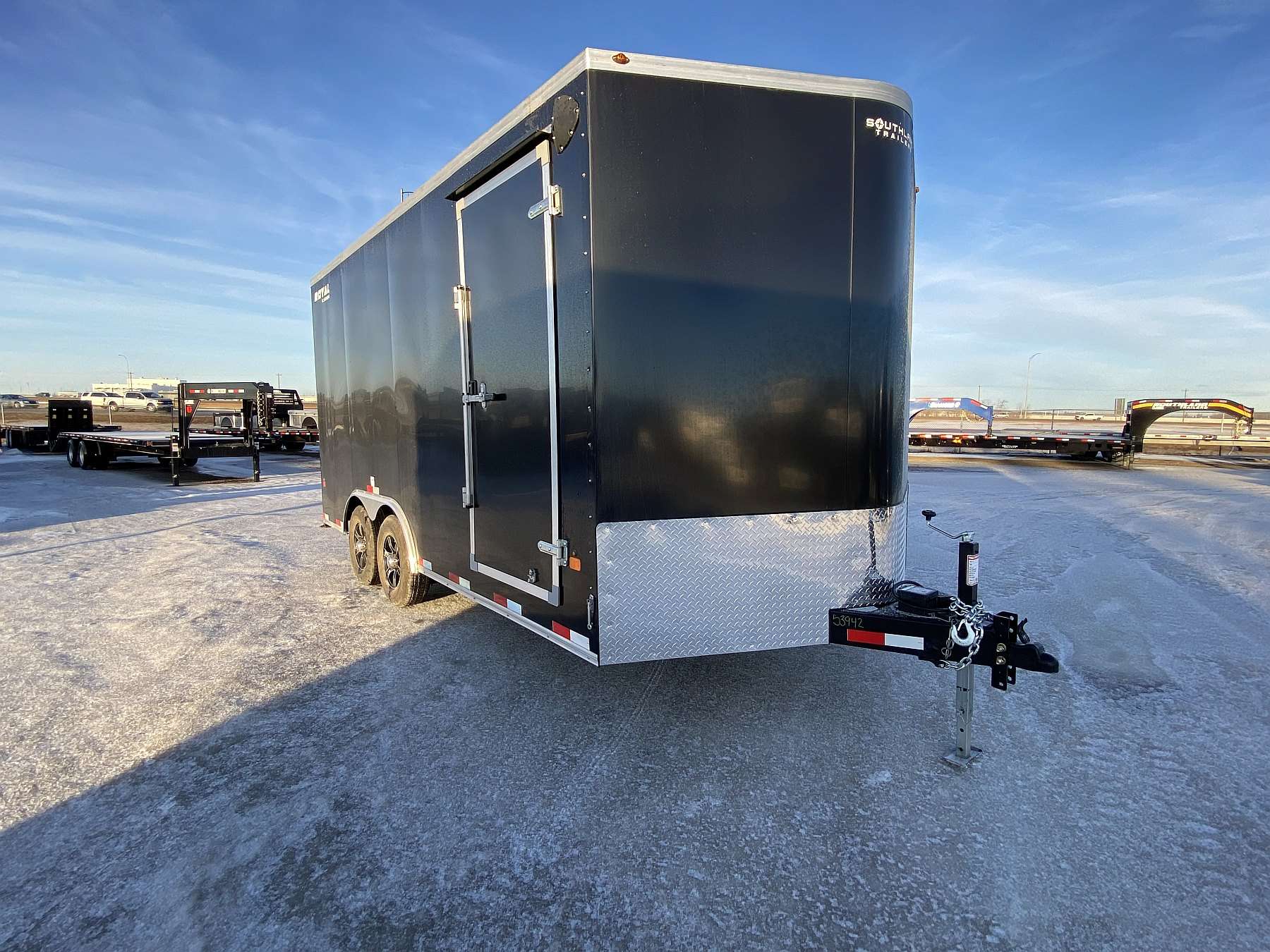 2026 Royal 8.5'x18' Enclosed Cargo w/ ALM Wheels & Dovetail