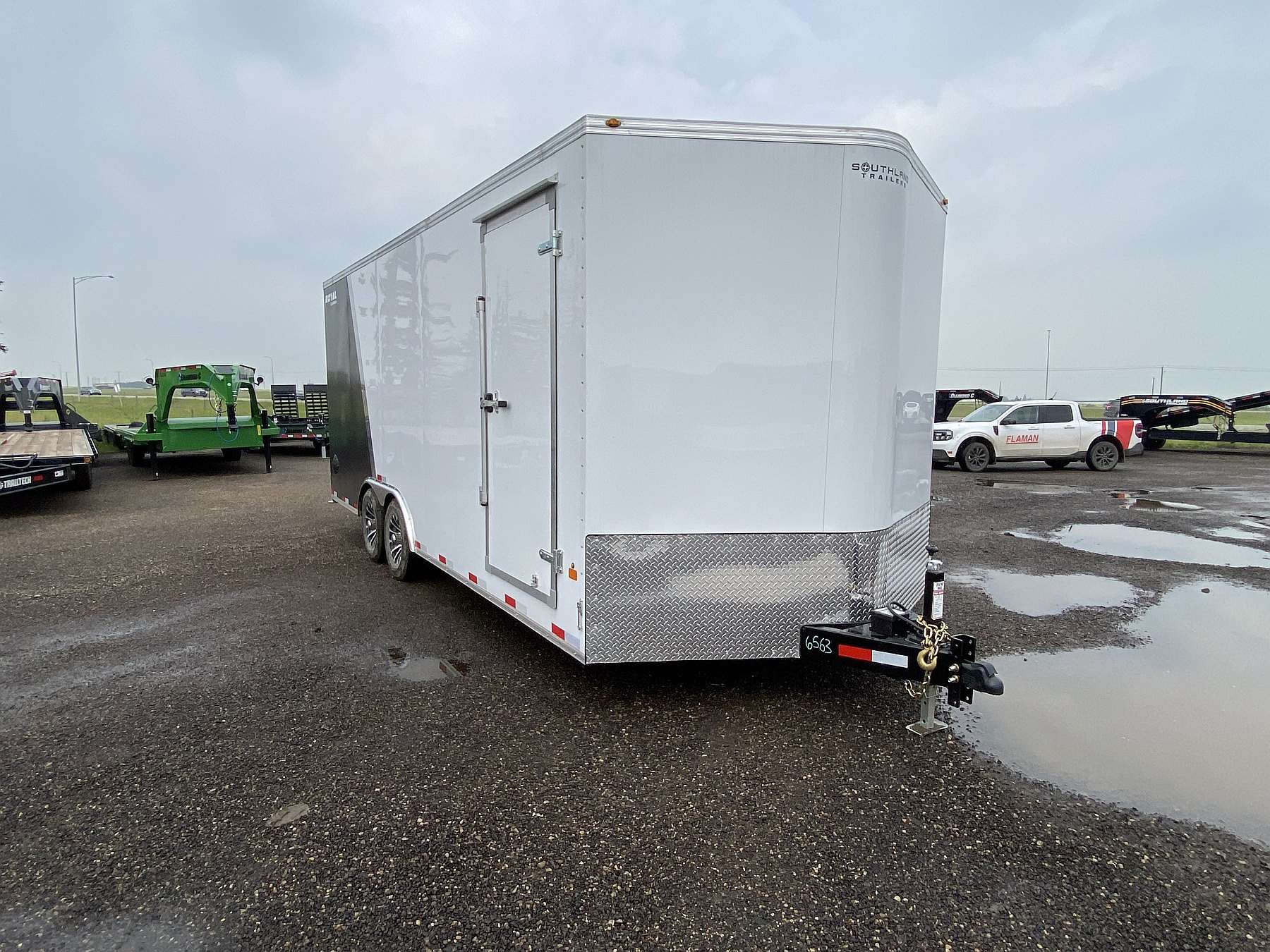 2026 Royal 8.5'x22' Enclosed Cargo w/ Aluminum Wheels