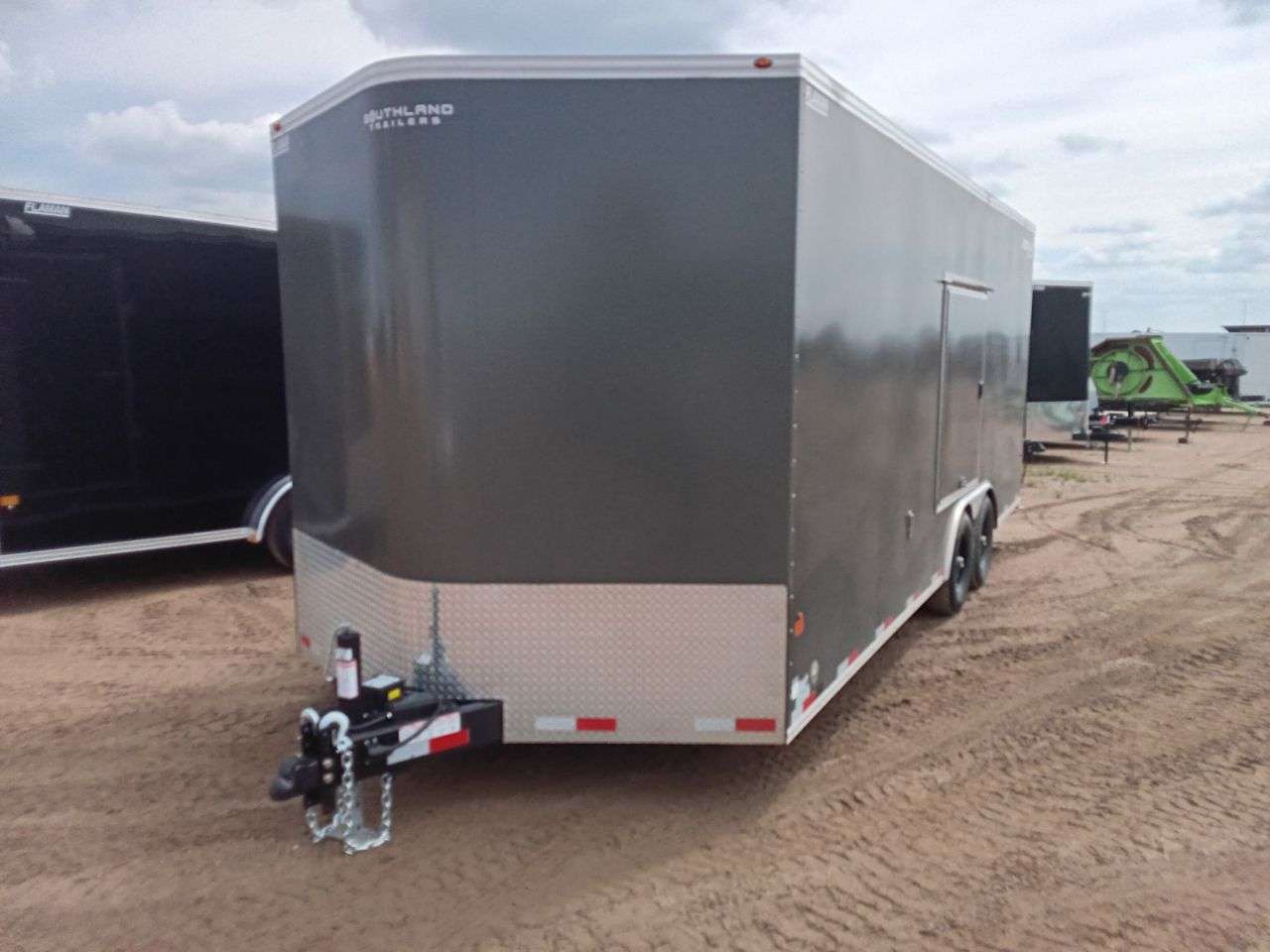 2026 Royal LARC 8'6" x 20' + V-Nose Car Hauler