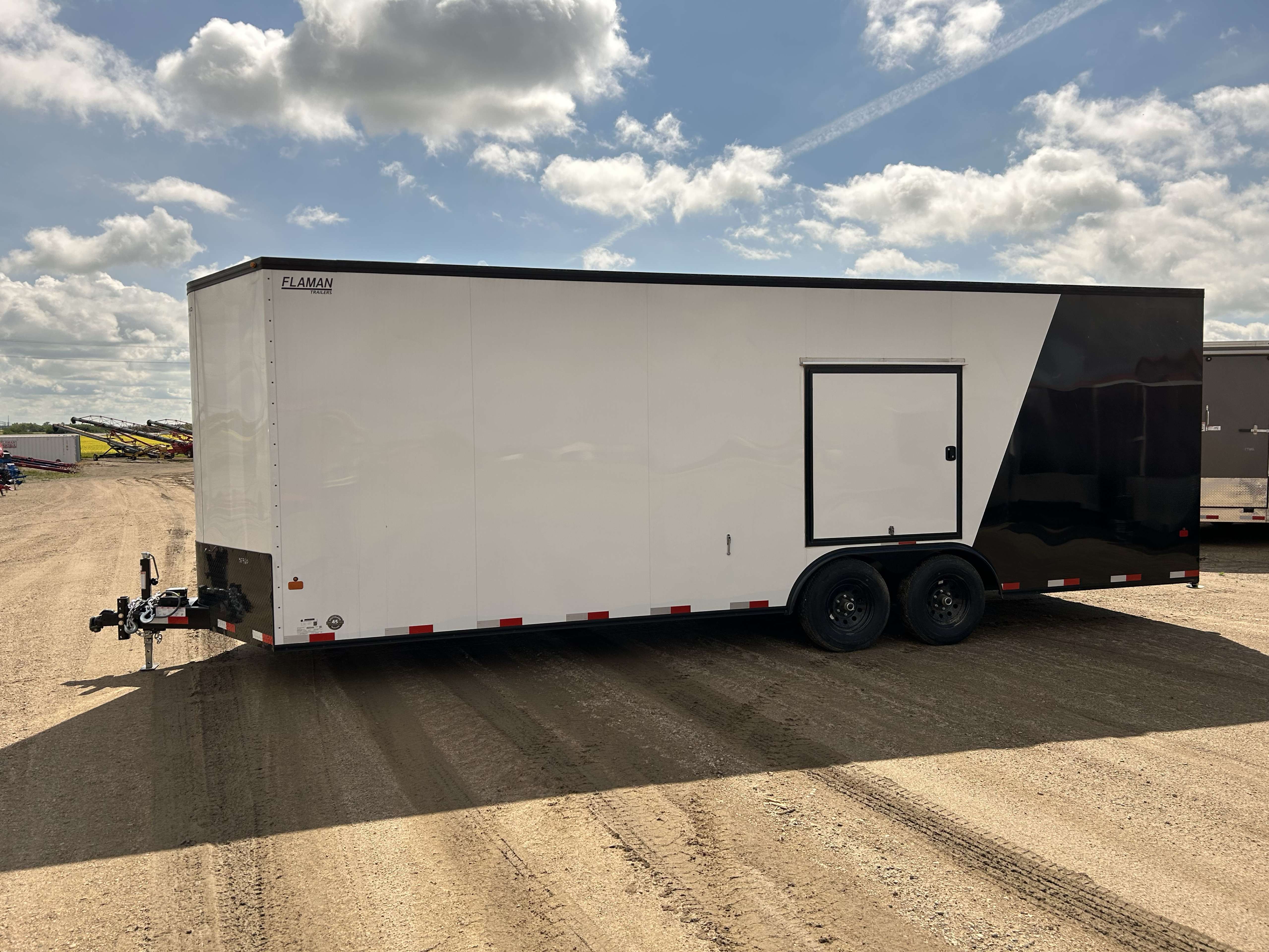 2026 Royal LARC 8'6" x 24' + V-Nose Car Hauler