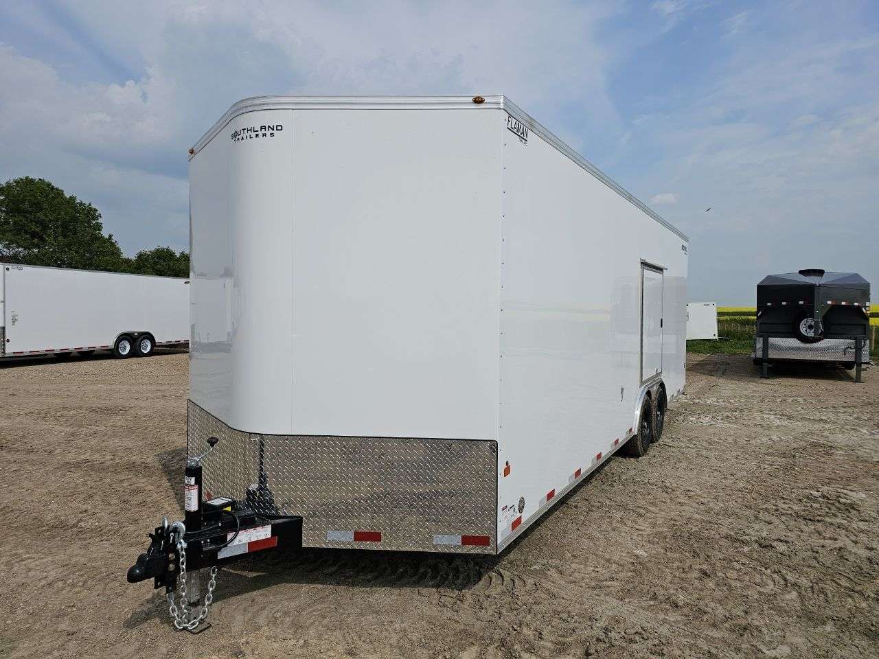 2026 Royal LARC 8'6" x 24' + V-Nose Car Hauler