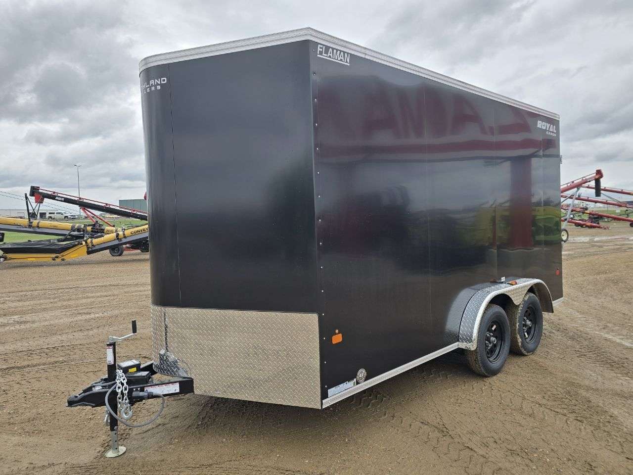 2026 Royal LCH 7'6" x 14' + V-Nose Cargo