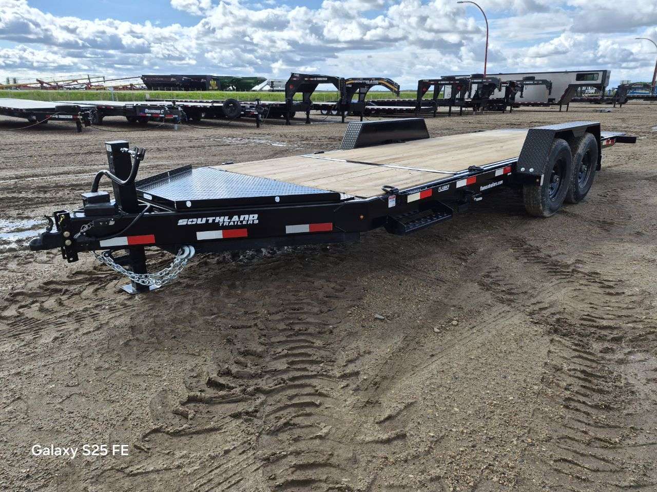 2026 Southland 20' (4' + 16') Partial Tilt Tandem 8K Trailer