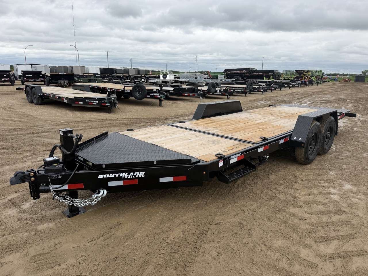 2026 Southland 20' (4'+16') Partial Tilt Tandem 8K Trailer