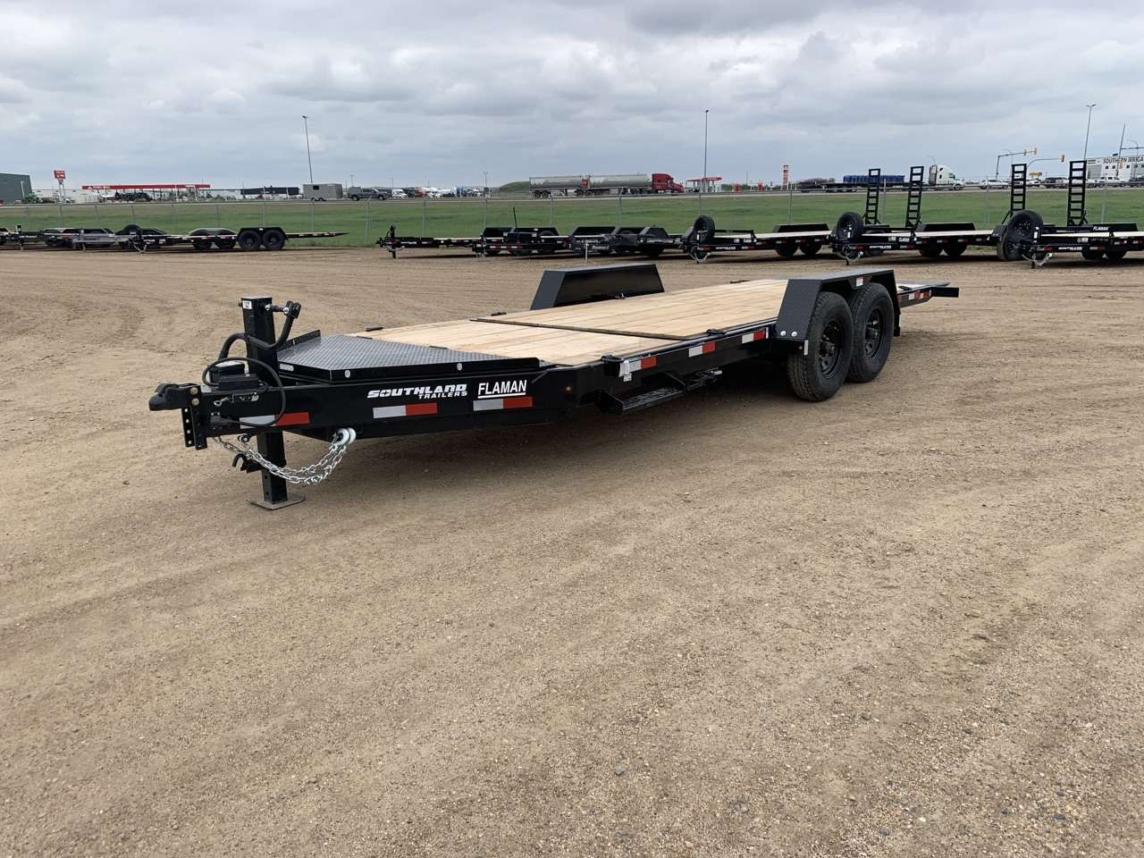 2026 Southland 20' (4'S + 16' T) Partial Tilt 8K Trailer