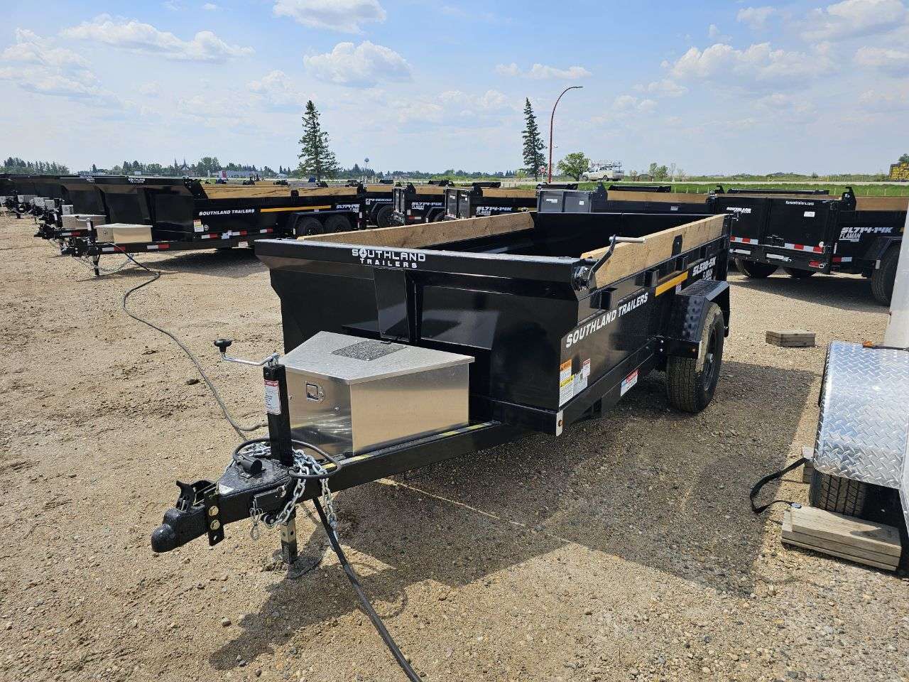 2026 Southland 5K 5' x 10' Dump