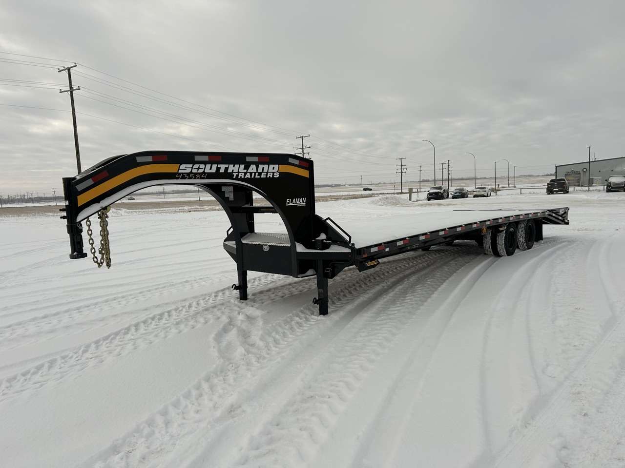 2026 Southland 8'6" x 32' GN Beavertail Flat Deck Trailer