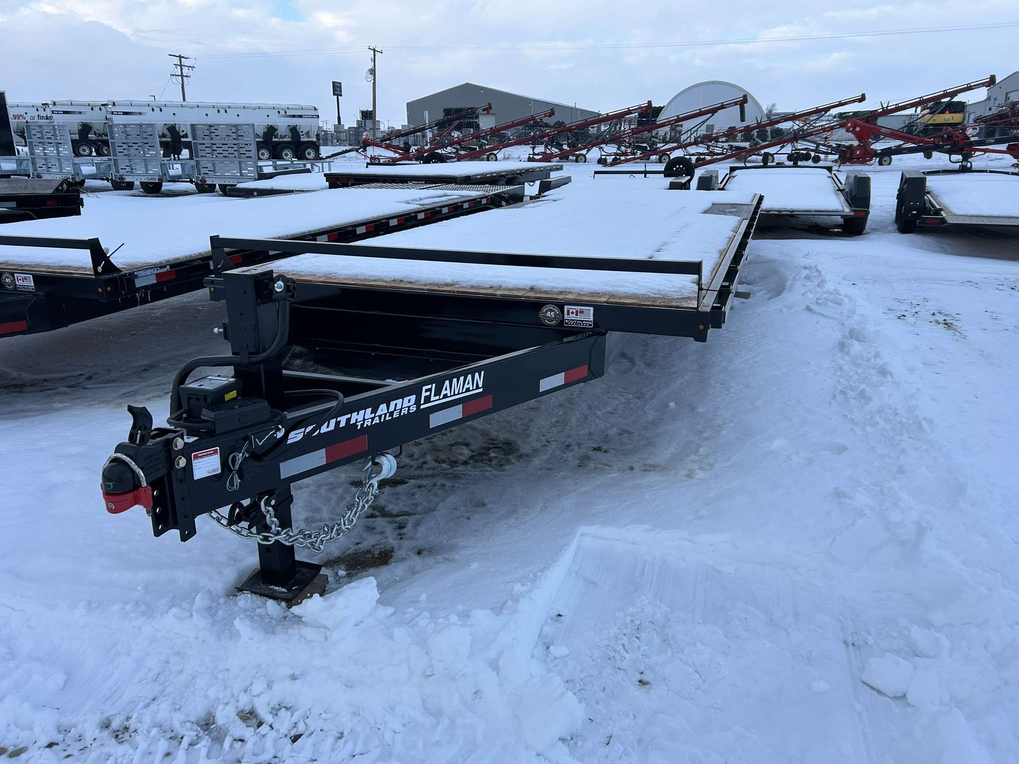 2026 Southland HBA 8'6" x 24' Deckover Trailer