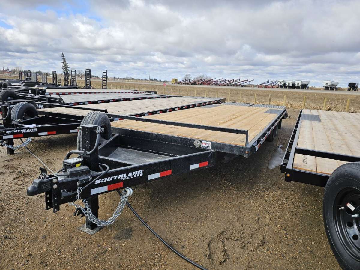 2026 Southland HBA 8'6" x 25' Beavertail Deckover