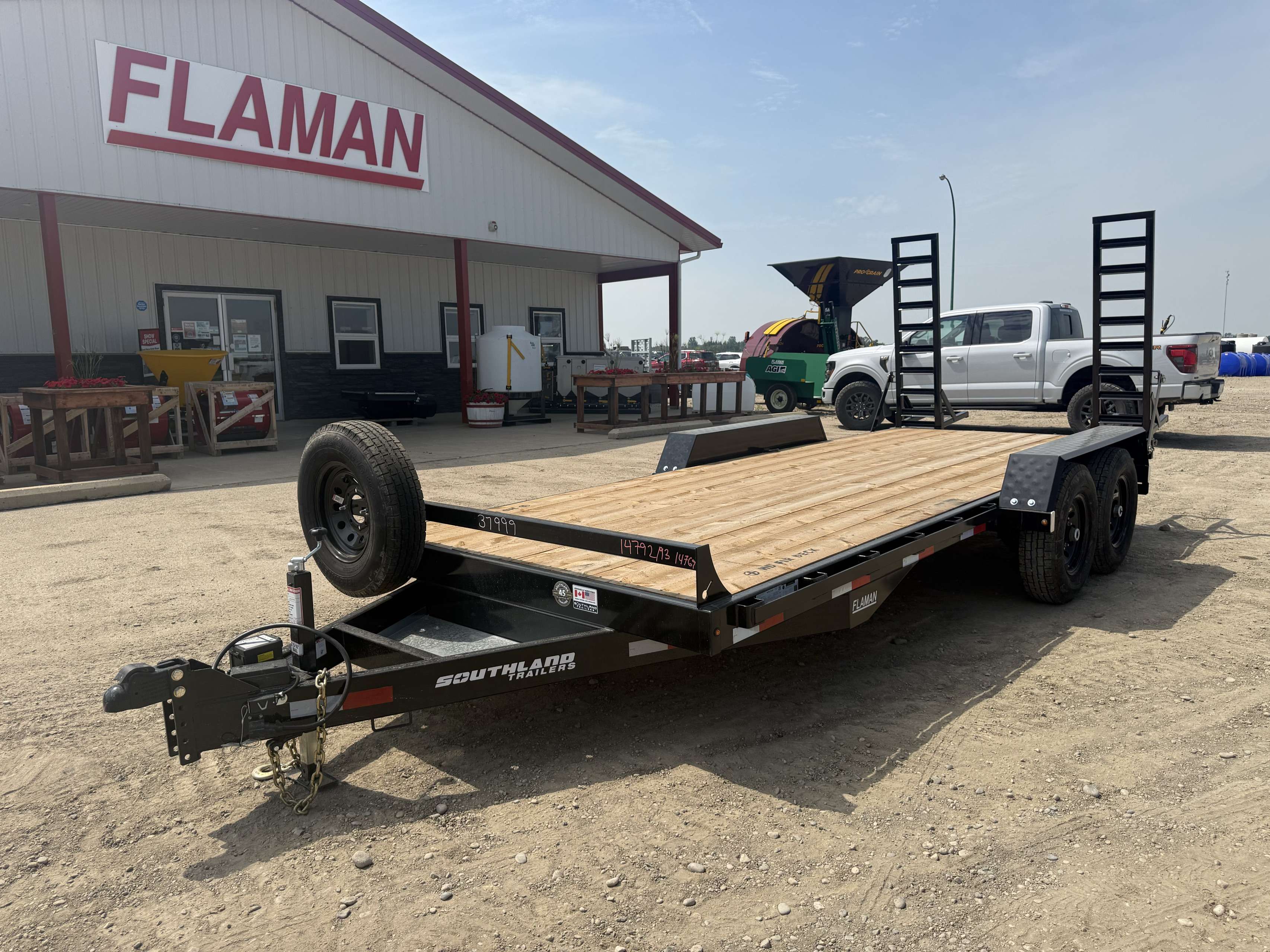 2026 Southland LBA 8'6" x 18' Flat Deck Trailer
