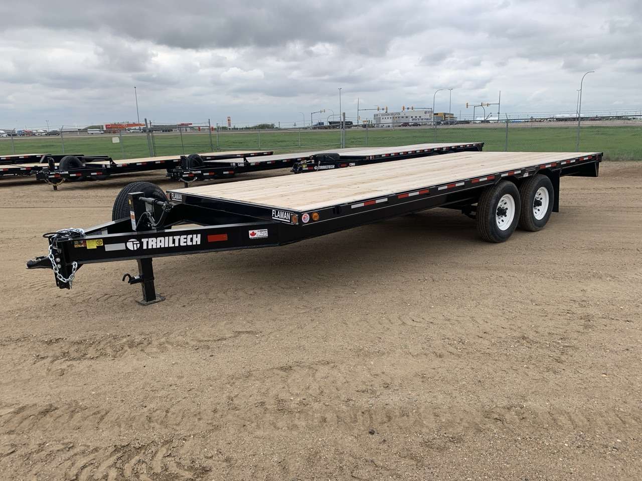 2026 Trailtech 8'6" x 20' Deckover Trailer