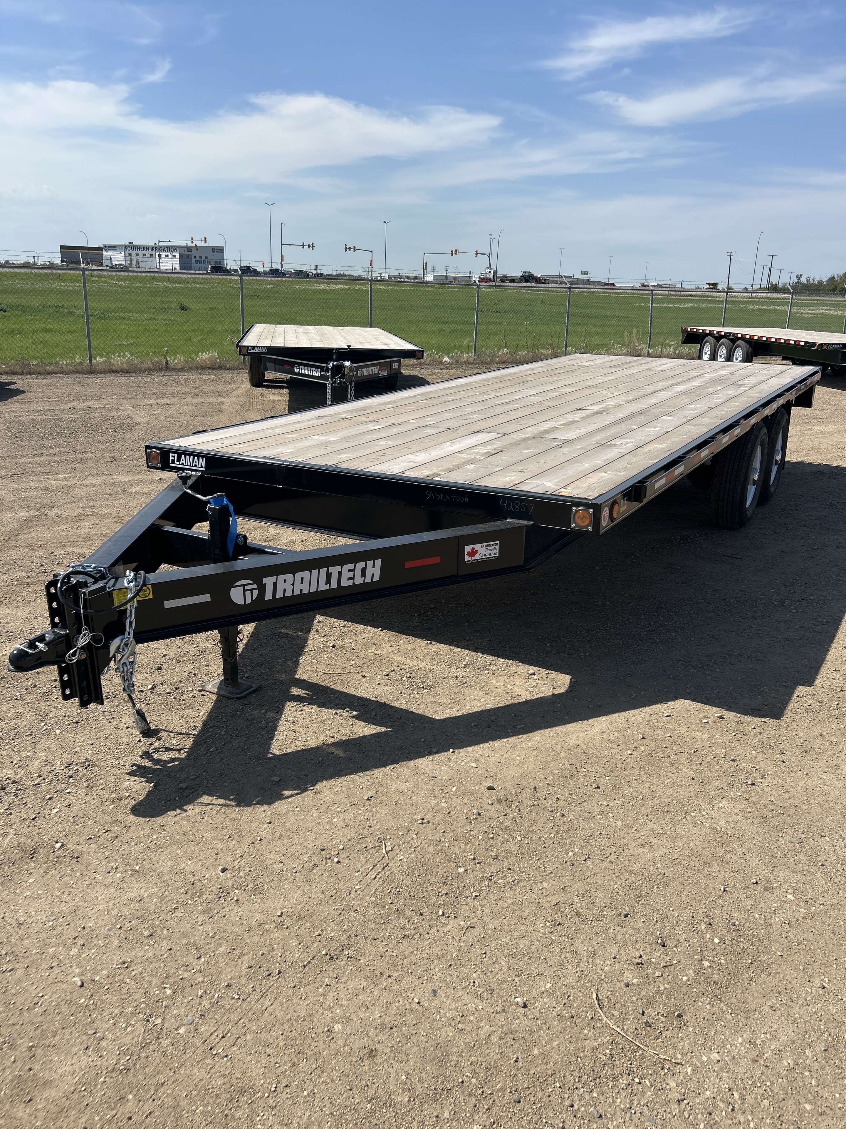 2026 Trailtech PH270  8'6" x 20' Deckover Trailer
