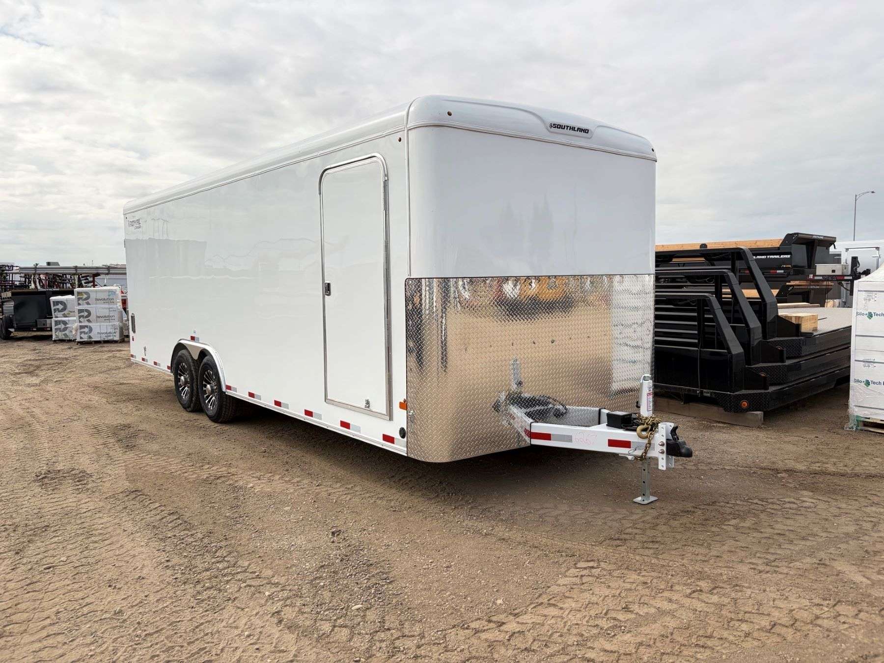 2027 Royal Original 8.5'x24' Enclosed Cargo w/ Barn Door