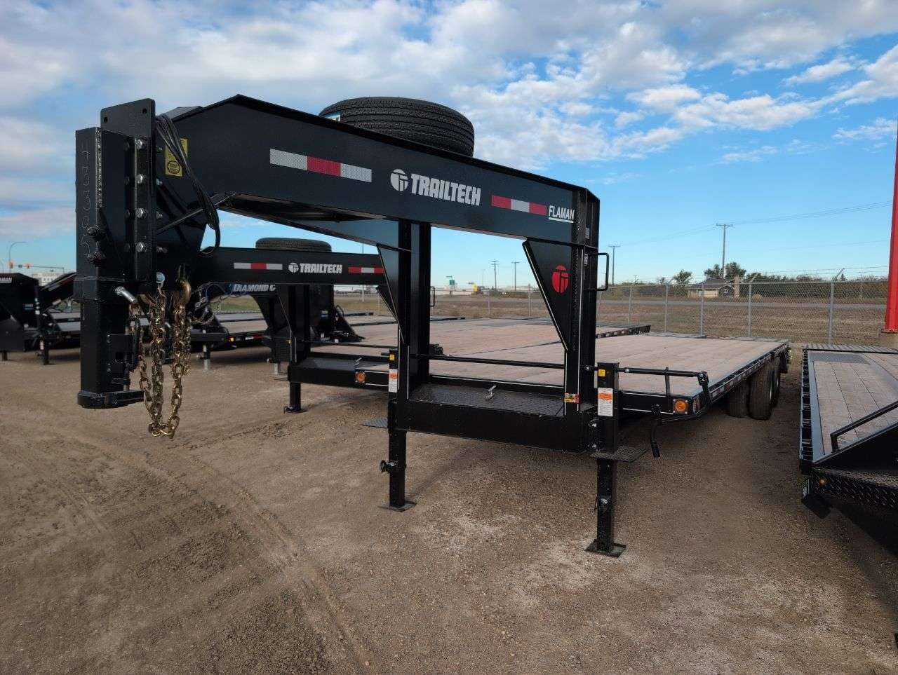 2027 Trailtech 26'+4'9" BT Deckover Tandem 10K Trailer