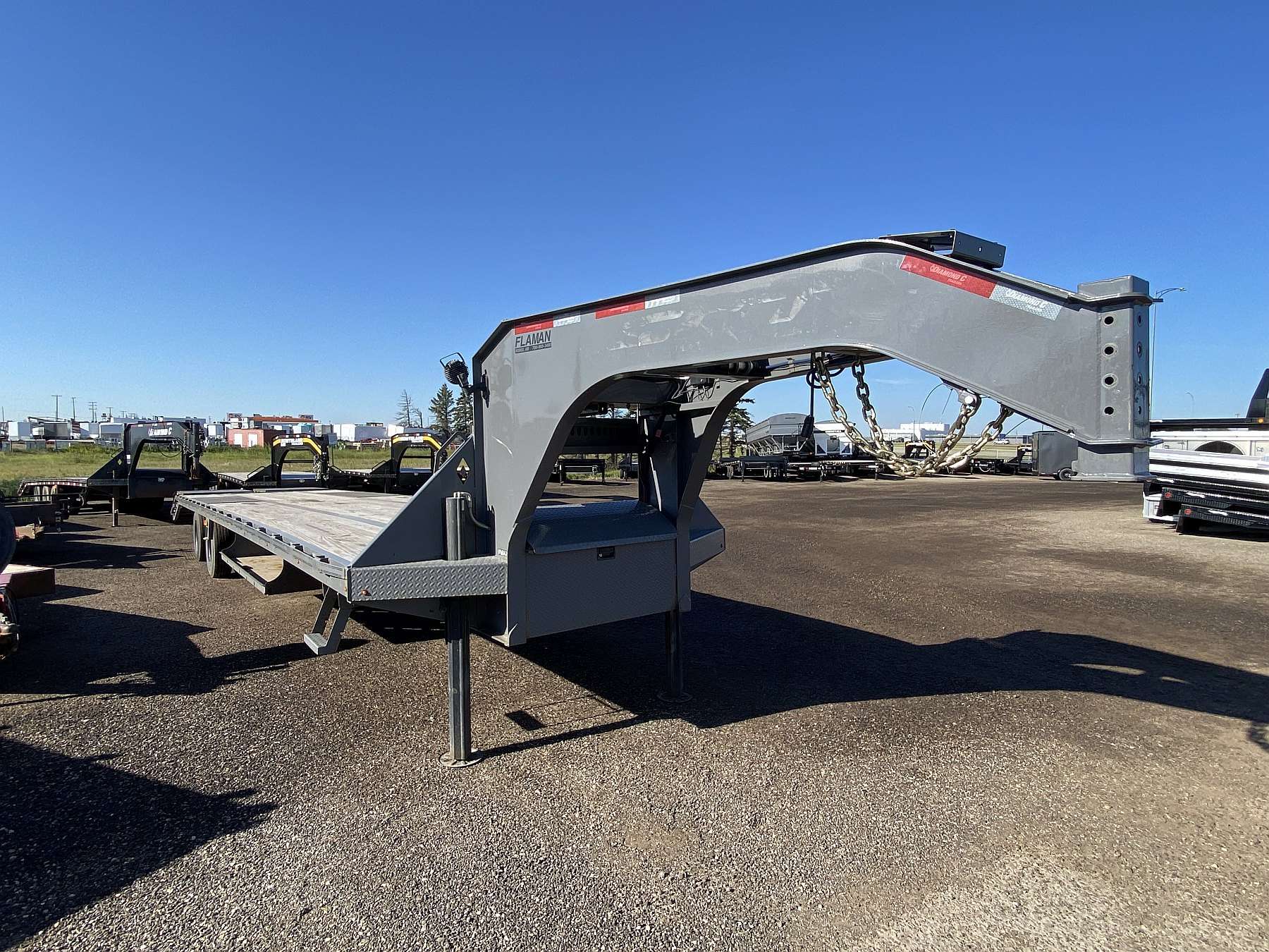 *Consignment* 2024 Diamond C 40' Gooseneck