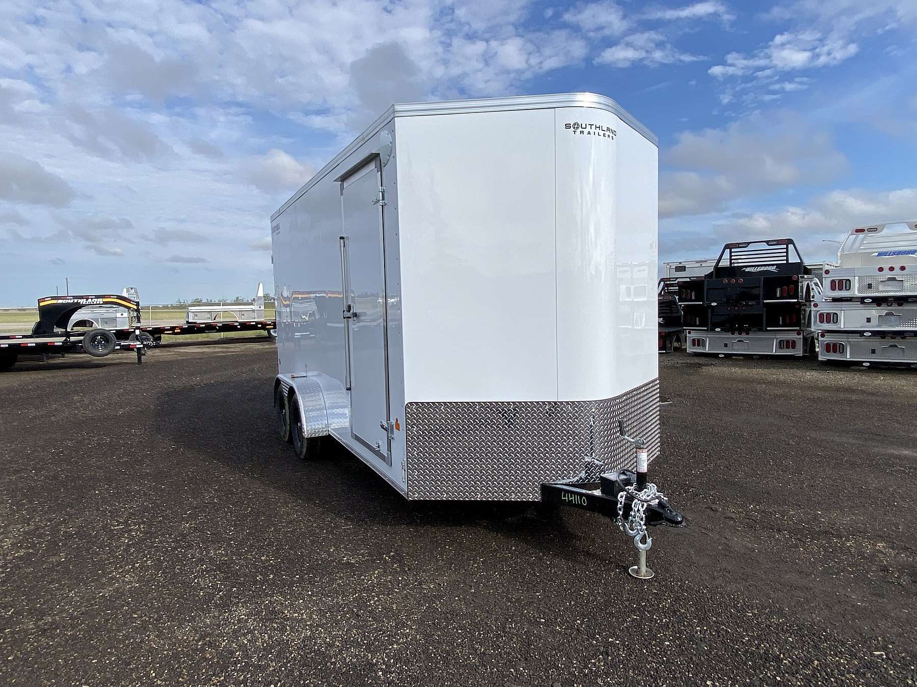 *Hail Sale* 2026 Royal 7'x18' Enclosed Cargo w/ Ramp Door