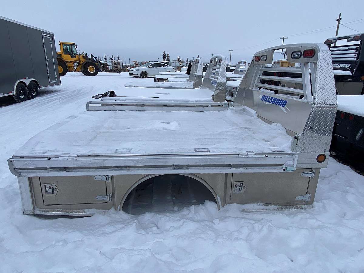 Hillsboro 4000 Series 6.75' x 9' Aluminum Truck Bed
