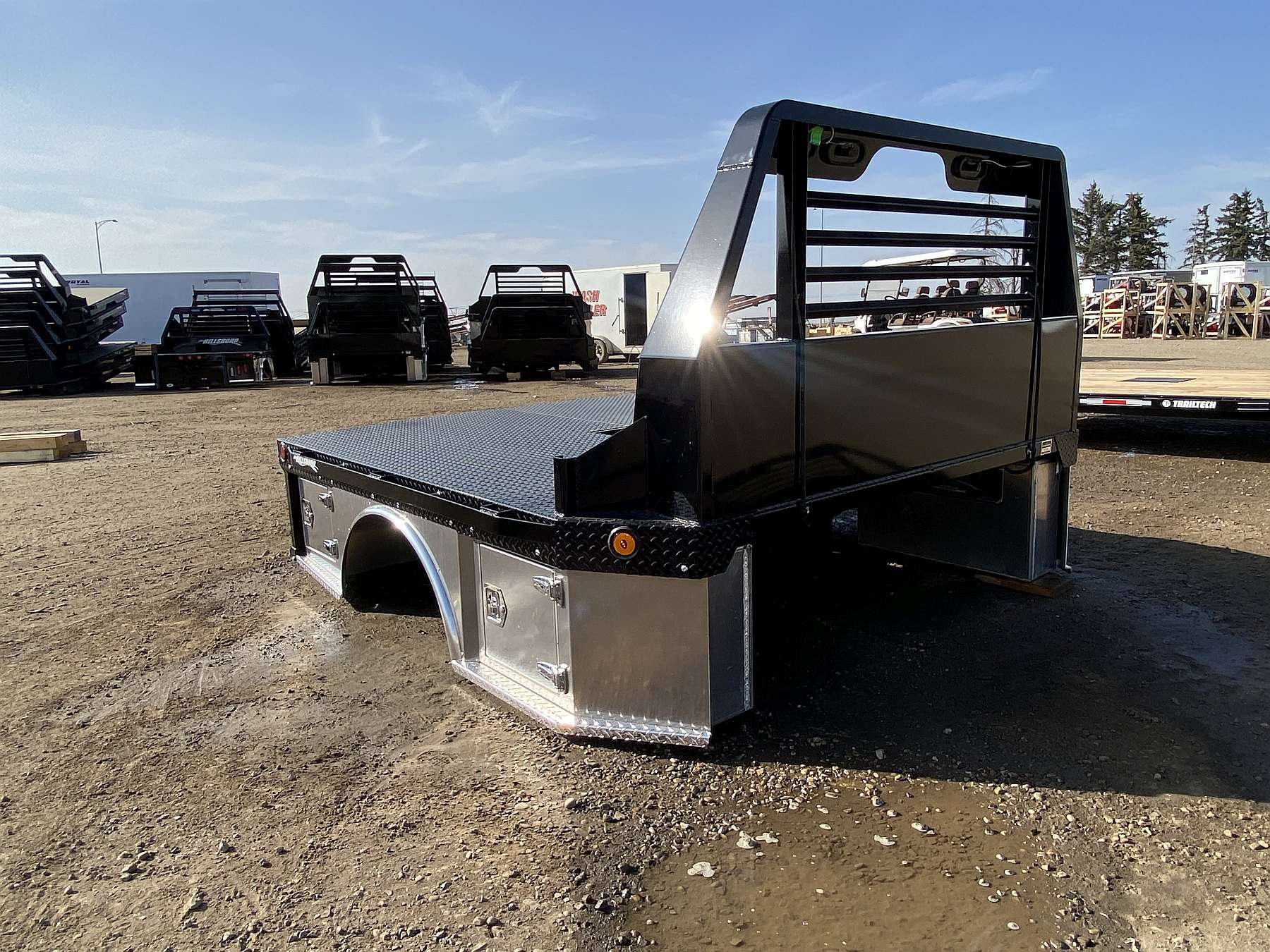 Hillsboro 500 Series 8'x8.5' Hybrid Truck Deck