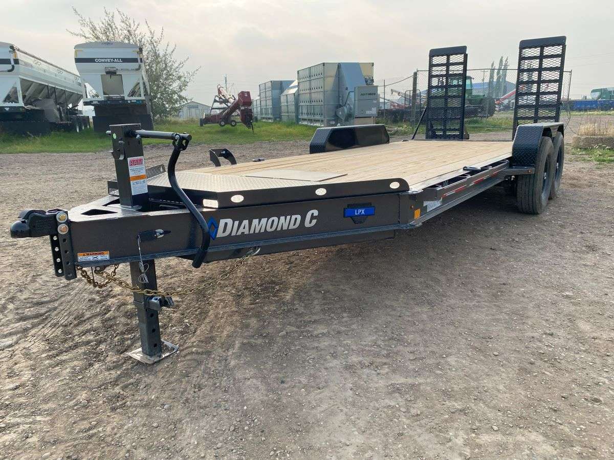 *Limited Rebate* 2024 Diamond C 18' Low Profile Trailer