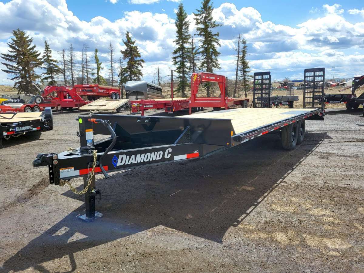 *Seasonal Clearout* 2024 Diamond C 24' Deck-Over Trailer