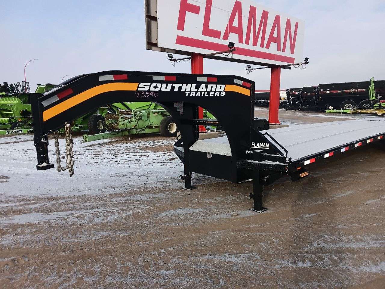 Southland 8'6" x 36' Gooseneck Beavertail Flat Deck Trailer