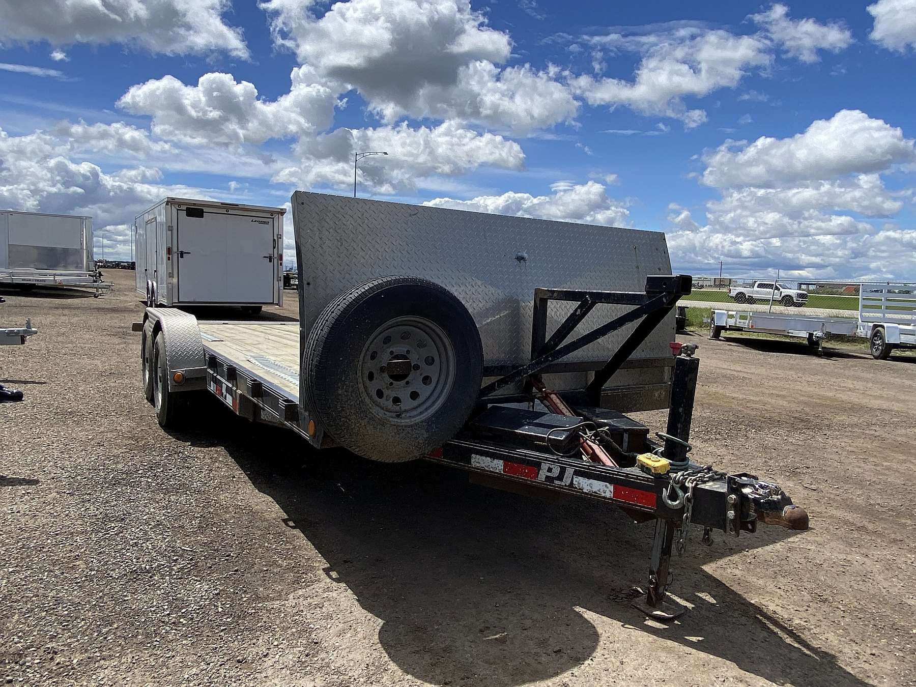 Used 2018 PJ Trailer 20' Power Tilt