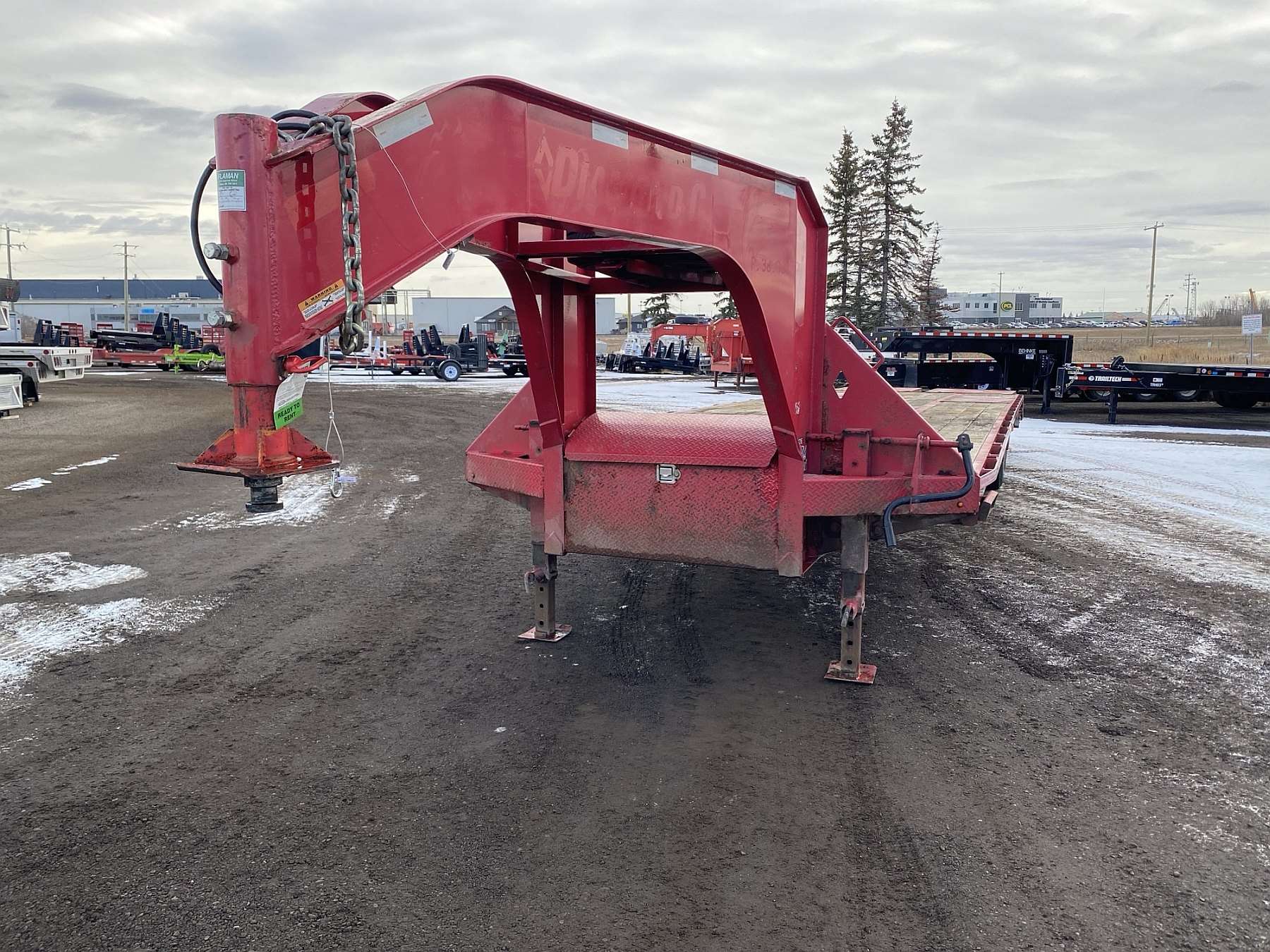 Used 2019 Diamond C 30' + 5' Gooseneck Trailer