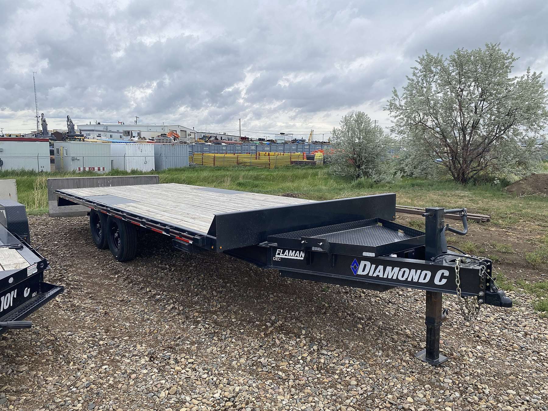 Used 2024 Diamond C 20' Deck-Over Trailer